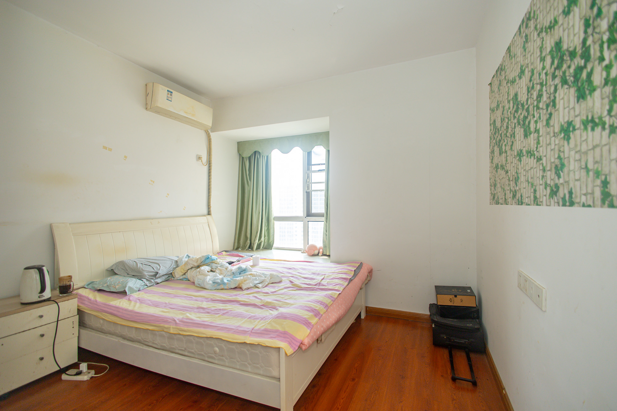 金科时代中心 2室1厅1卫 48.8万 金科时代中心 2室1厅1卫 48.8万卧室