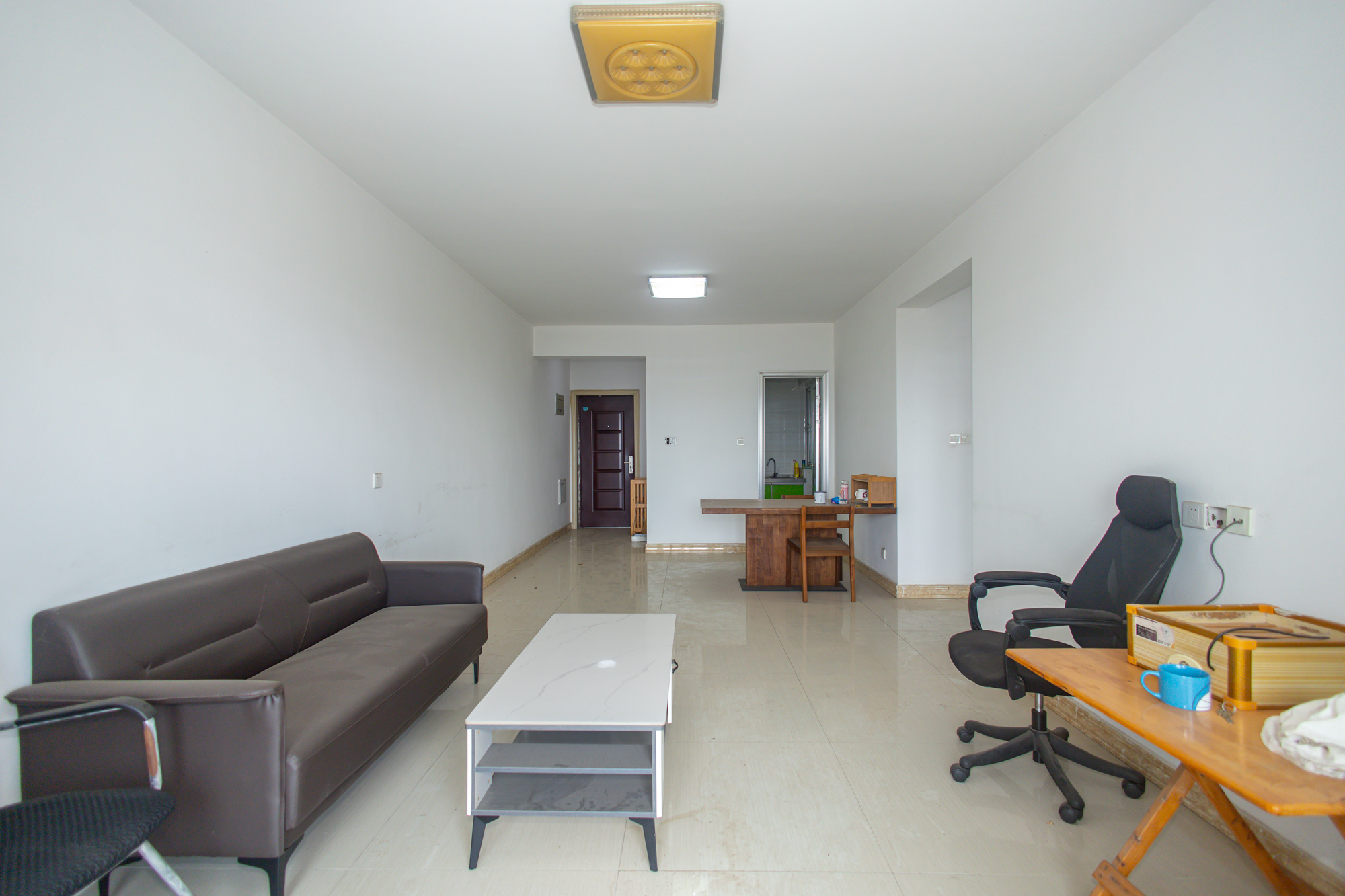 金科时代中心 1室0厅0卫 79.8万 金科时代中心 1室0厅0卫 79.8万客厅