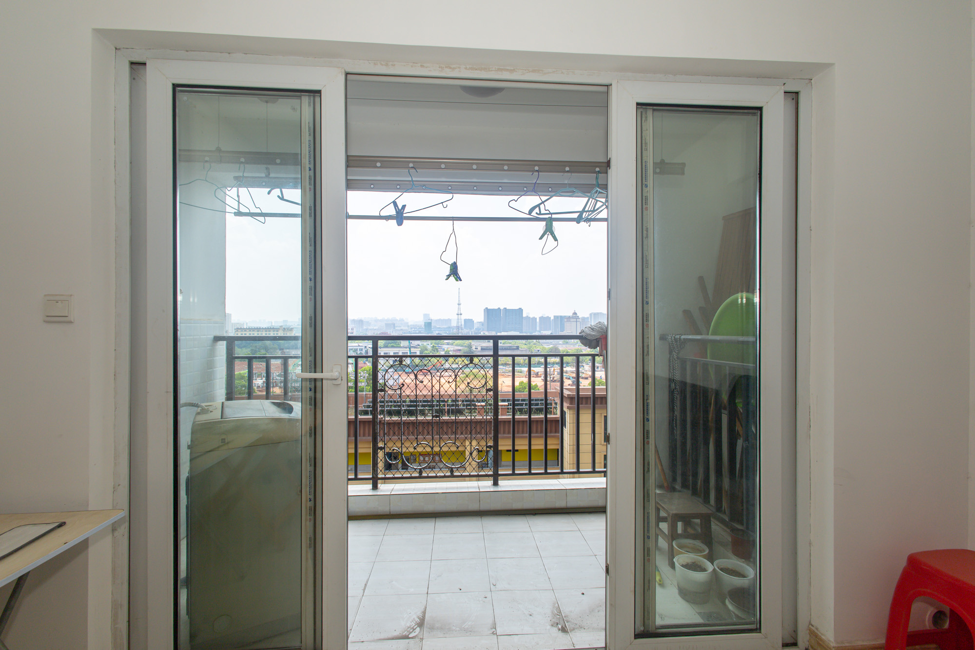 金科时代中心 1室0厅0卫 79.8万 金科时代中心 1室0厅0卫 79.8万阳台