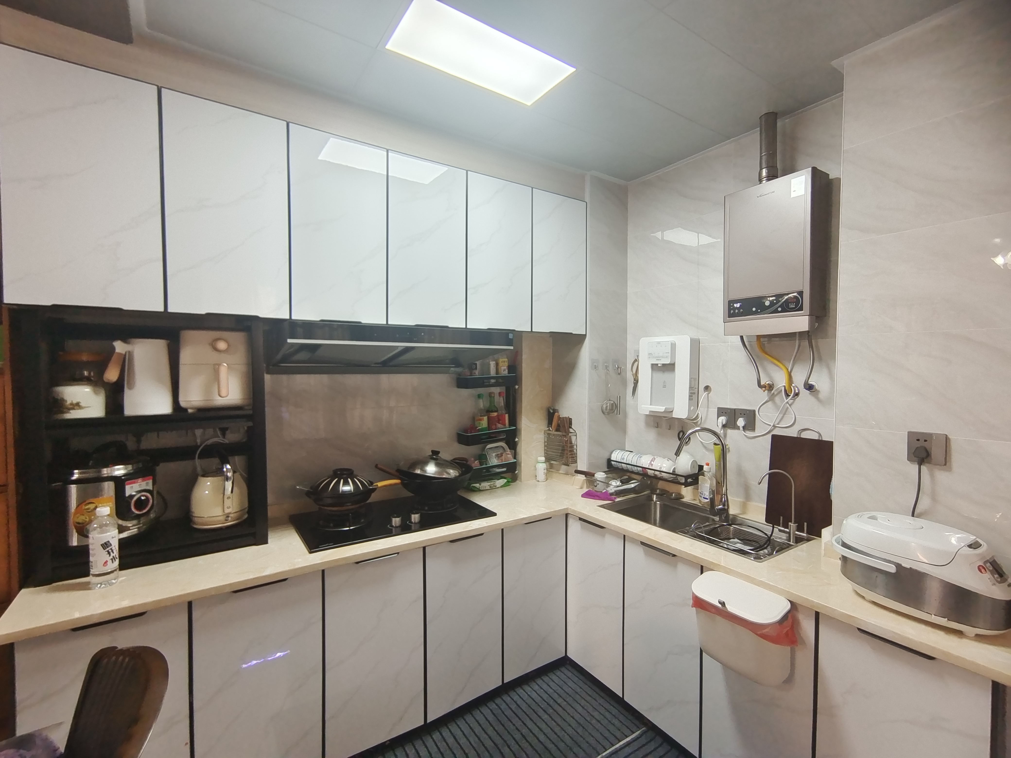 中房天玺湾  3室2厅1卫    58.8万 中房天玺湾  3室2厅1卫    58.8万室内图