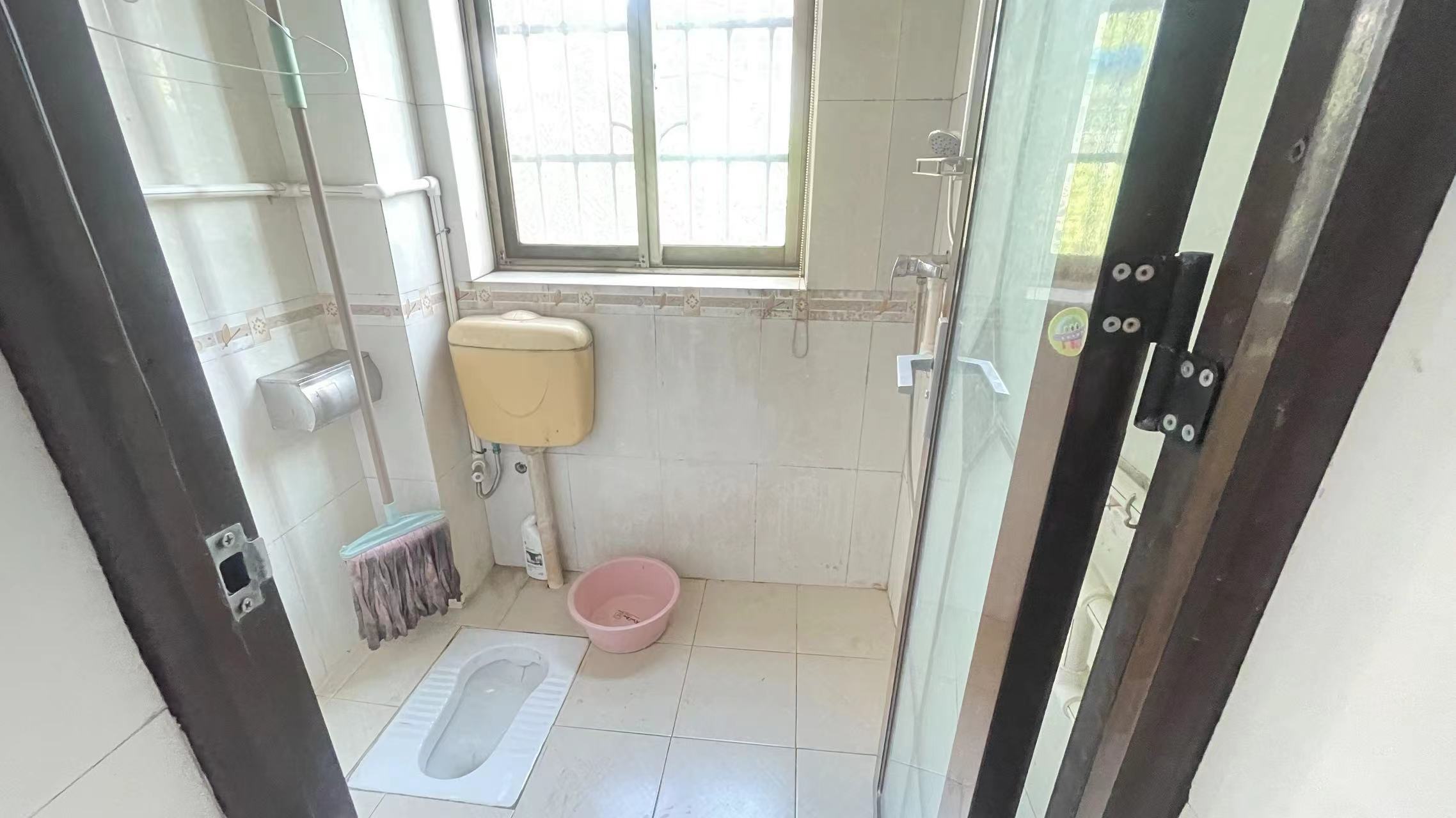 枫林绿洲  4室2厅2卫    48.0万 枫林绿洲  4室2厅2卫    48.0万室内图