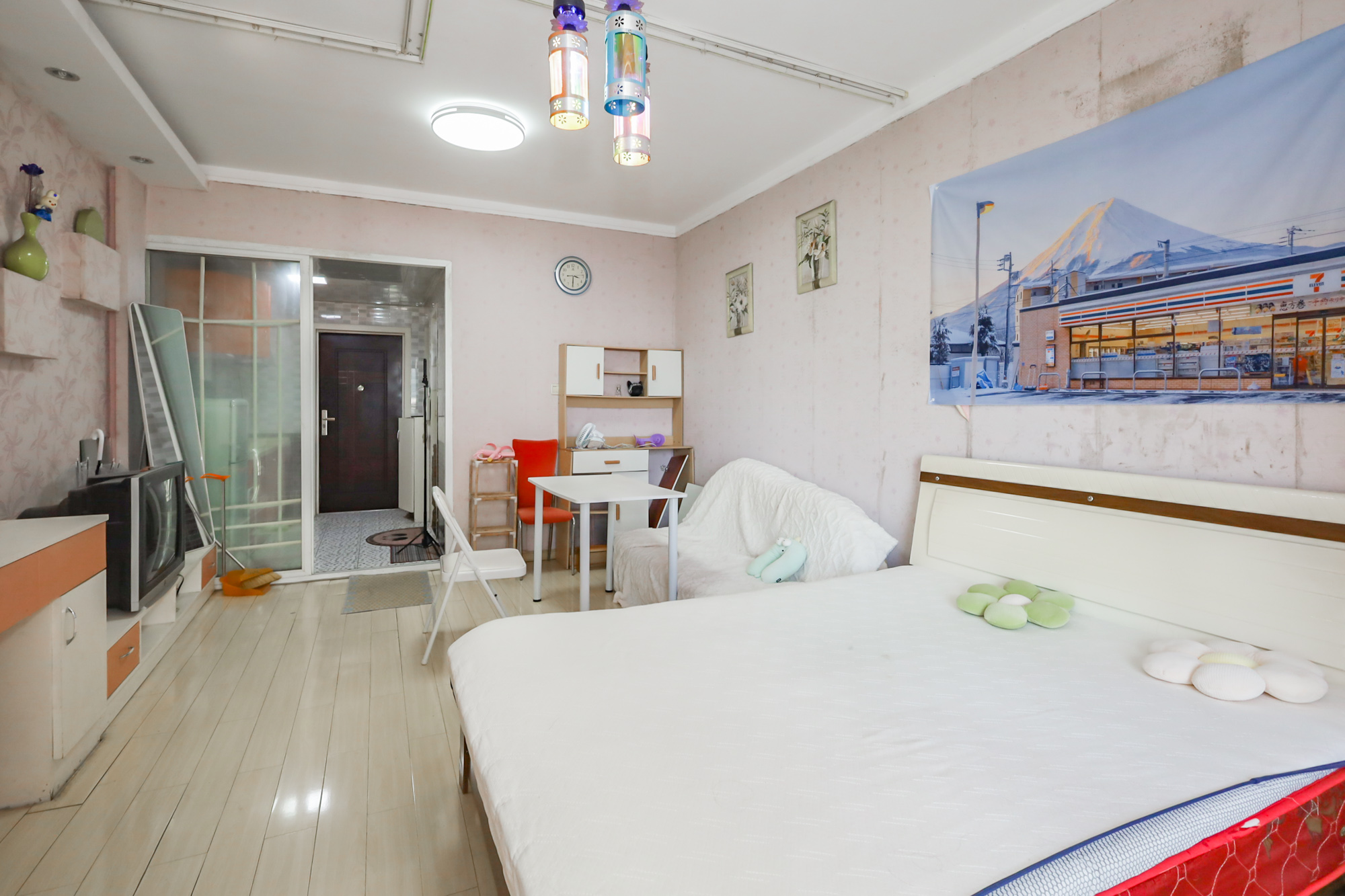 美林银谷  1室1厅1卫    29.6万 美林银谷  1室1厅1卫    29.6万客厅