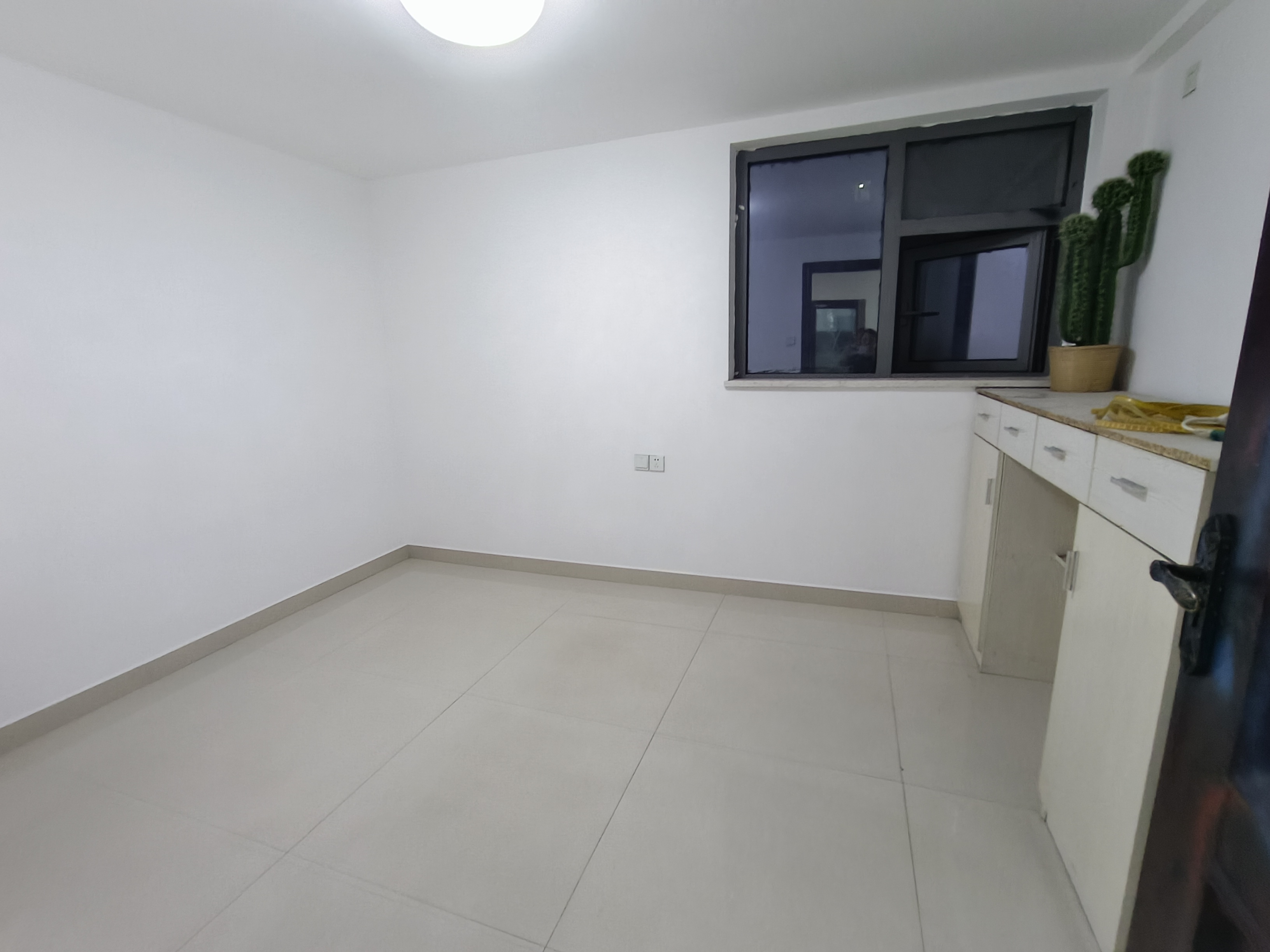 大汉希尔顿 4室2厅2卫 130.0万 大汉希尔顿 4室2厅2卫 130.0万室内图