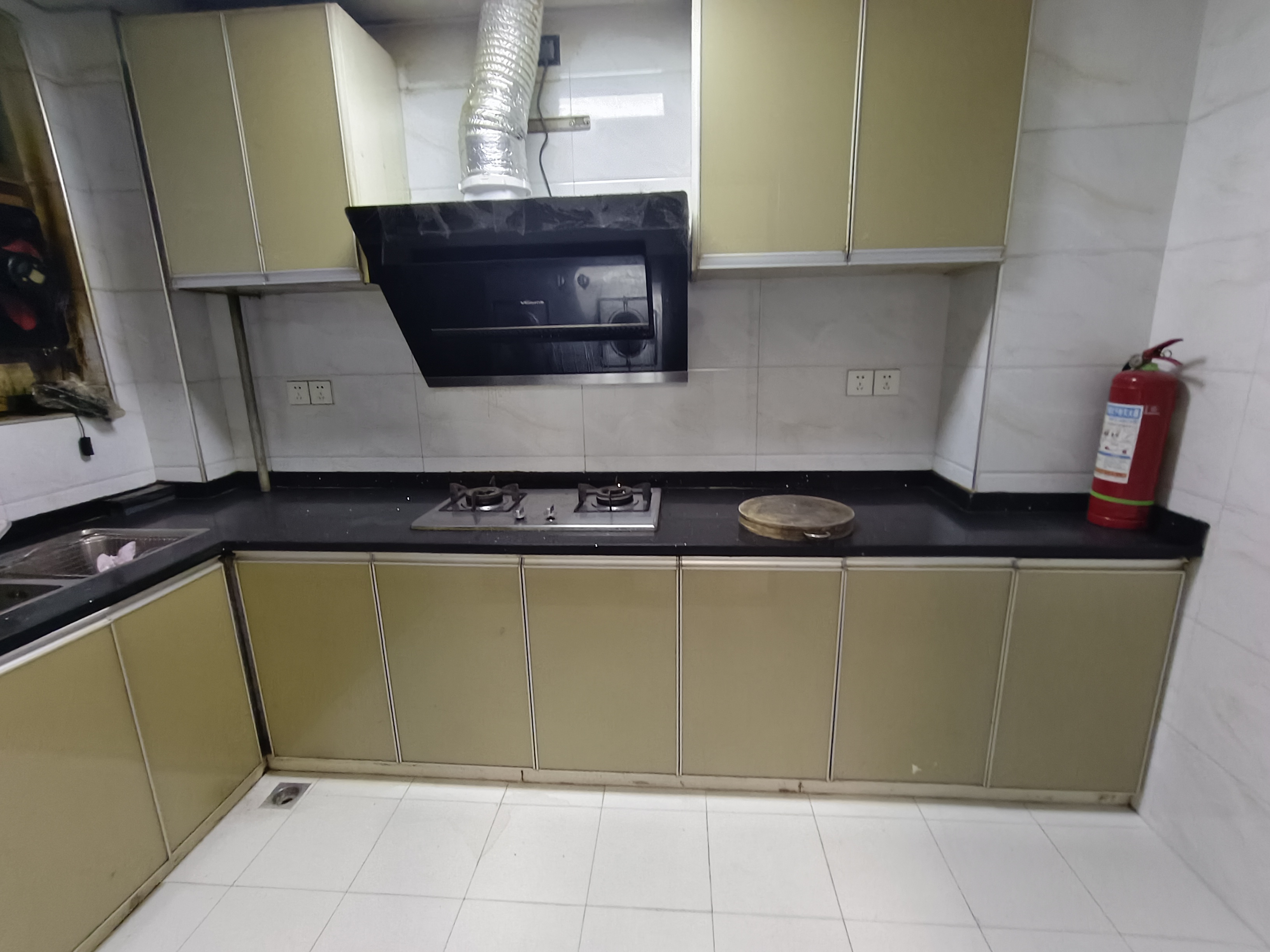 大汉希尔顿 4室2厅2卫 130.0万 大汉希尔顿 4室2厅2卫 130.0万室内图