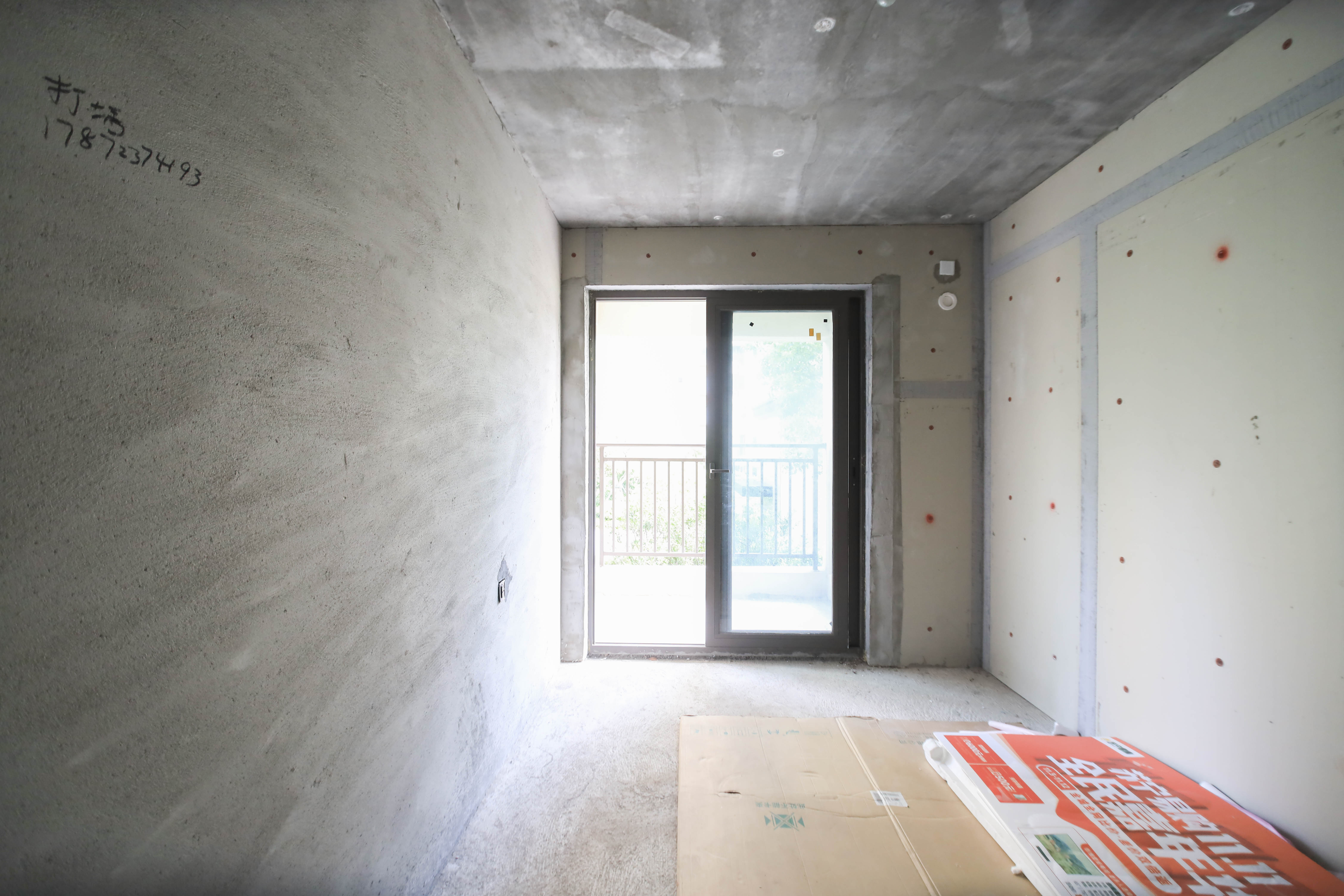 佳兆业湘府熙园  3室2厅2卫    123.0万 佳兆业湘府熙园  3室2厅2卫    123.0万卧室