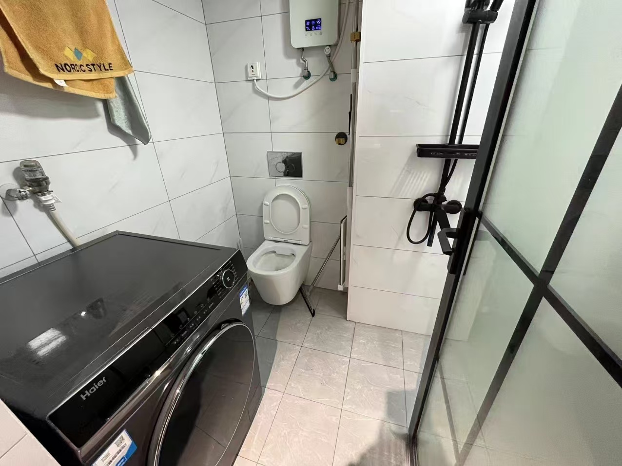 未来云环球中心  1室1厅1卫    52.8万 未来云环球中心  1室1厅1卫    52.8万室内图