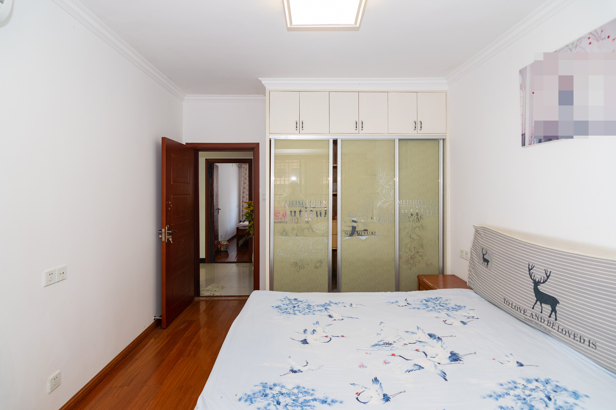 新城国际花都 3室2厅1卫 62.0万 新城国际花都 3室2厅1卫 62.0万卧室