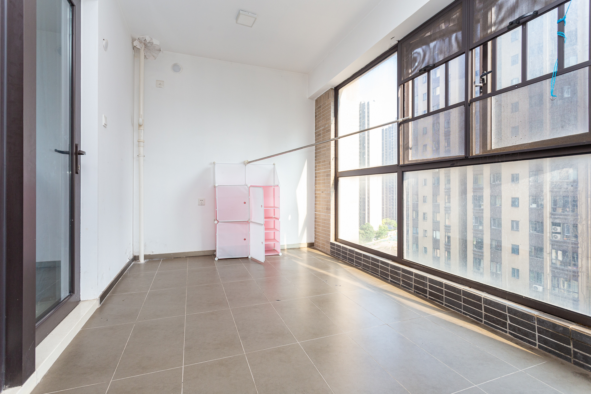 时代倾城五期 2室2厅1卫 75.0万 时代倾城五期 2室2厅1卫 75.0万阳台