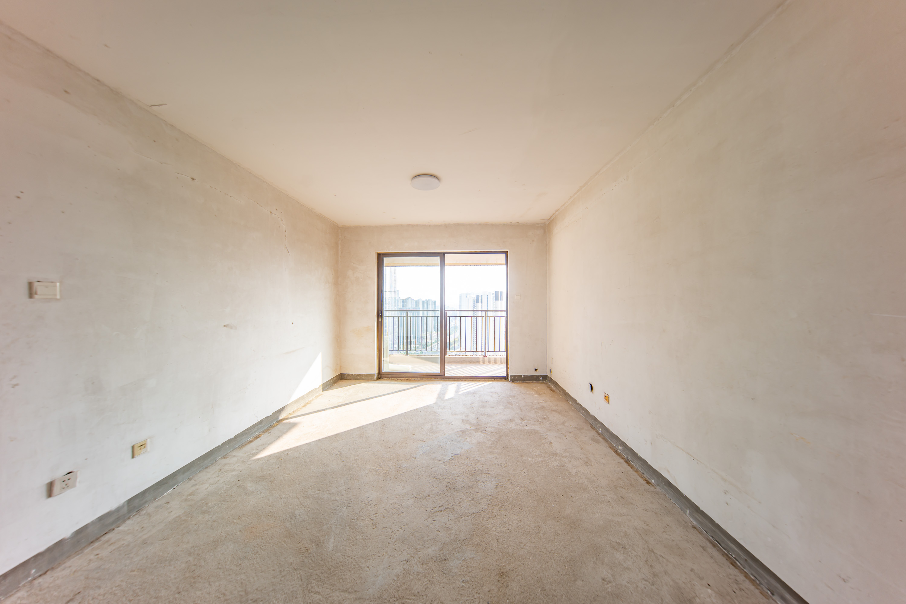 华润橡树湾  4室2厅2卫    78.0万 华润橡树湾  4室2厅2卫    78.0万客厅