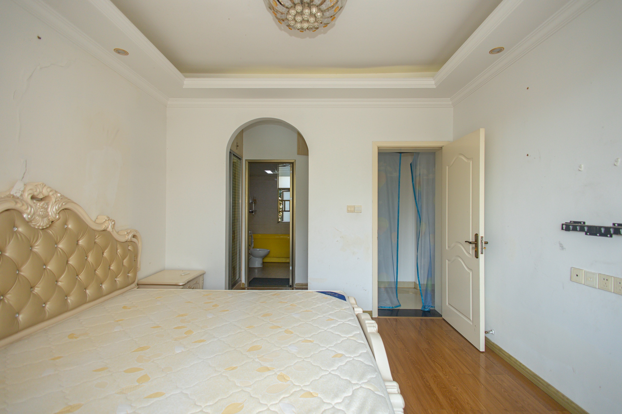 碧桂园威尼斯城 3室2厅2卫 69.8万 碧桂园威尼斯城 3室2厅2卫 69.8万卧室