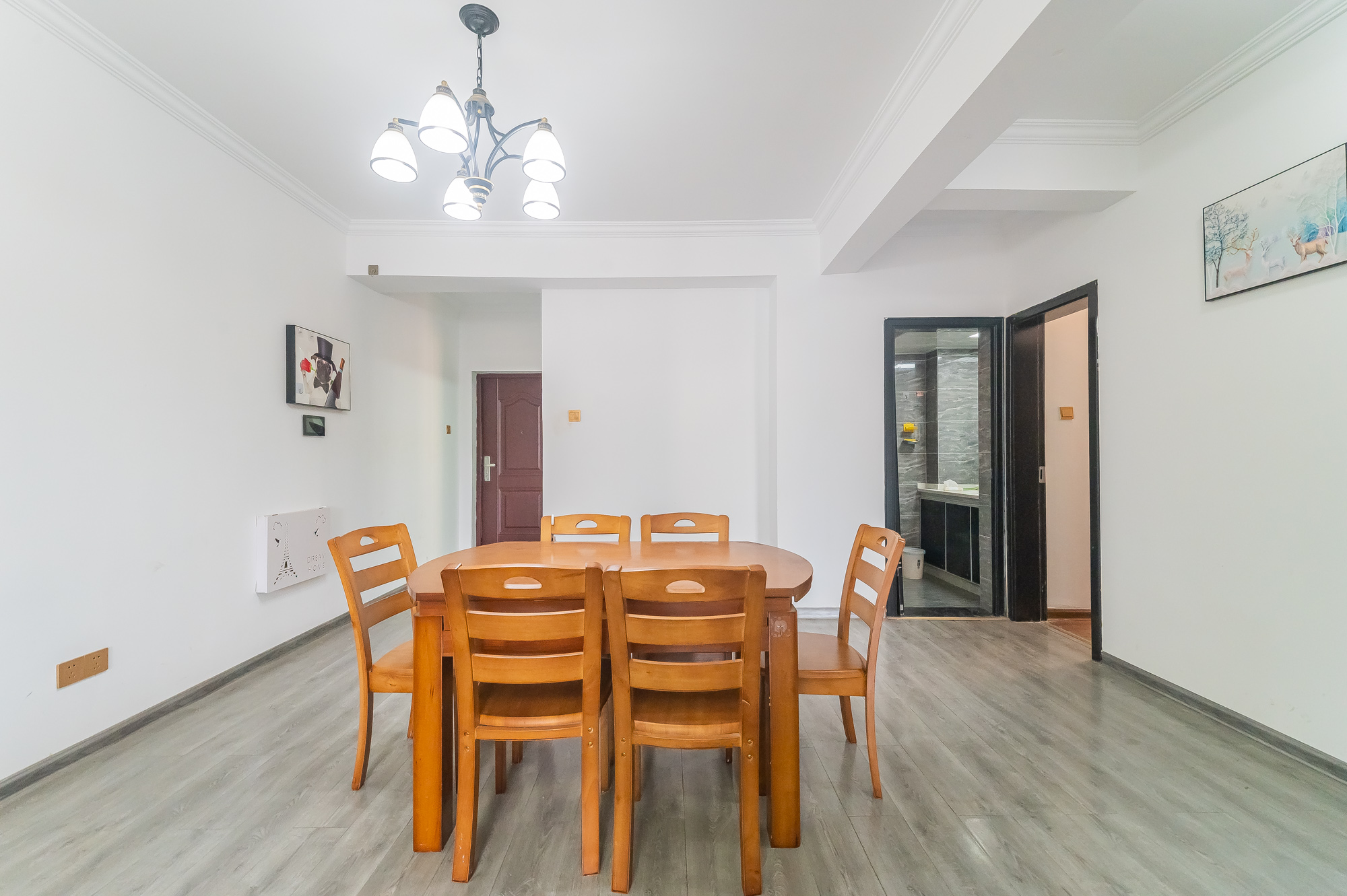 深业喜汇 3室2厅1卫 66.8万 深业喜汇 3室2厅1卫 66.8万客厅