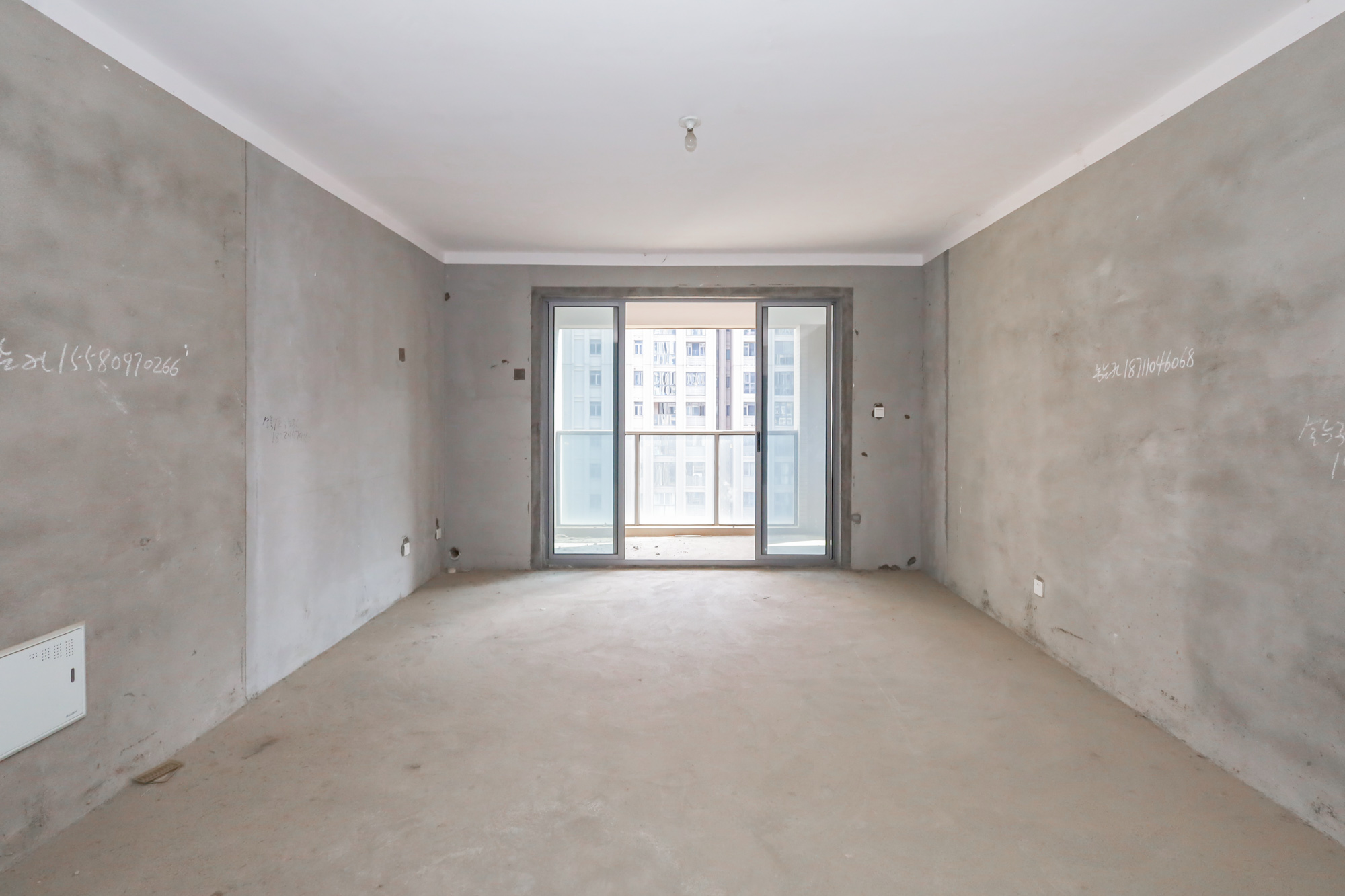 八方小区B区  1室2厅2卫    398.0万 八方小区B区  1室2厅2卫    398.0万