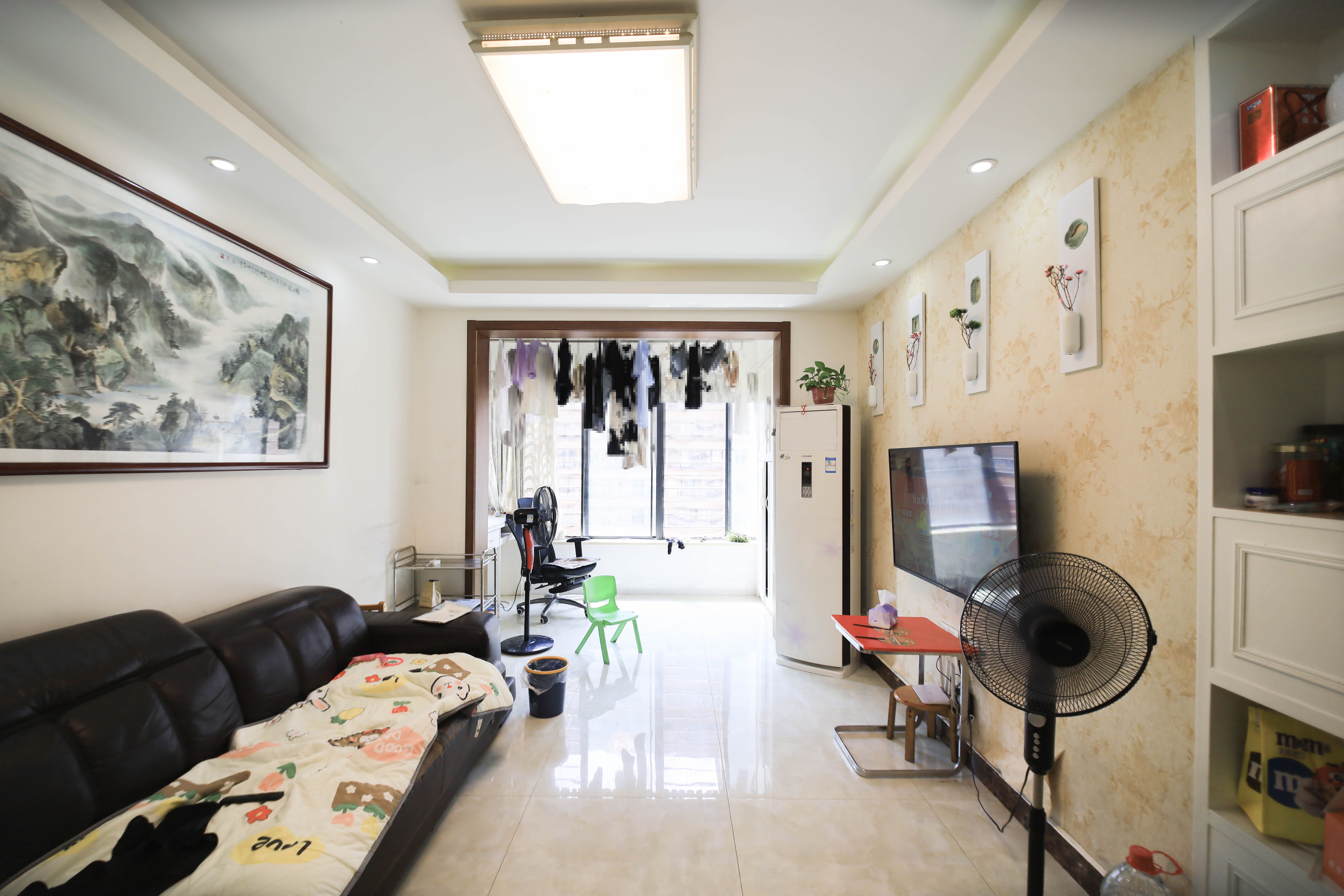 五矿万境水岸一期(万境水岸嘉苑) 2室2厅1卫 71.0万 五矿万境水岸一期(万境水岸嘉苑) 2室2厅1卫 71.0万客厅