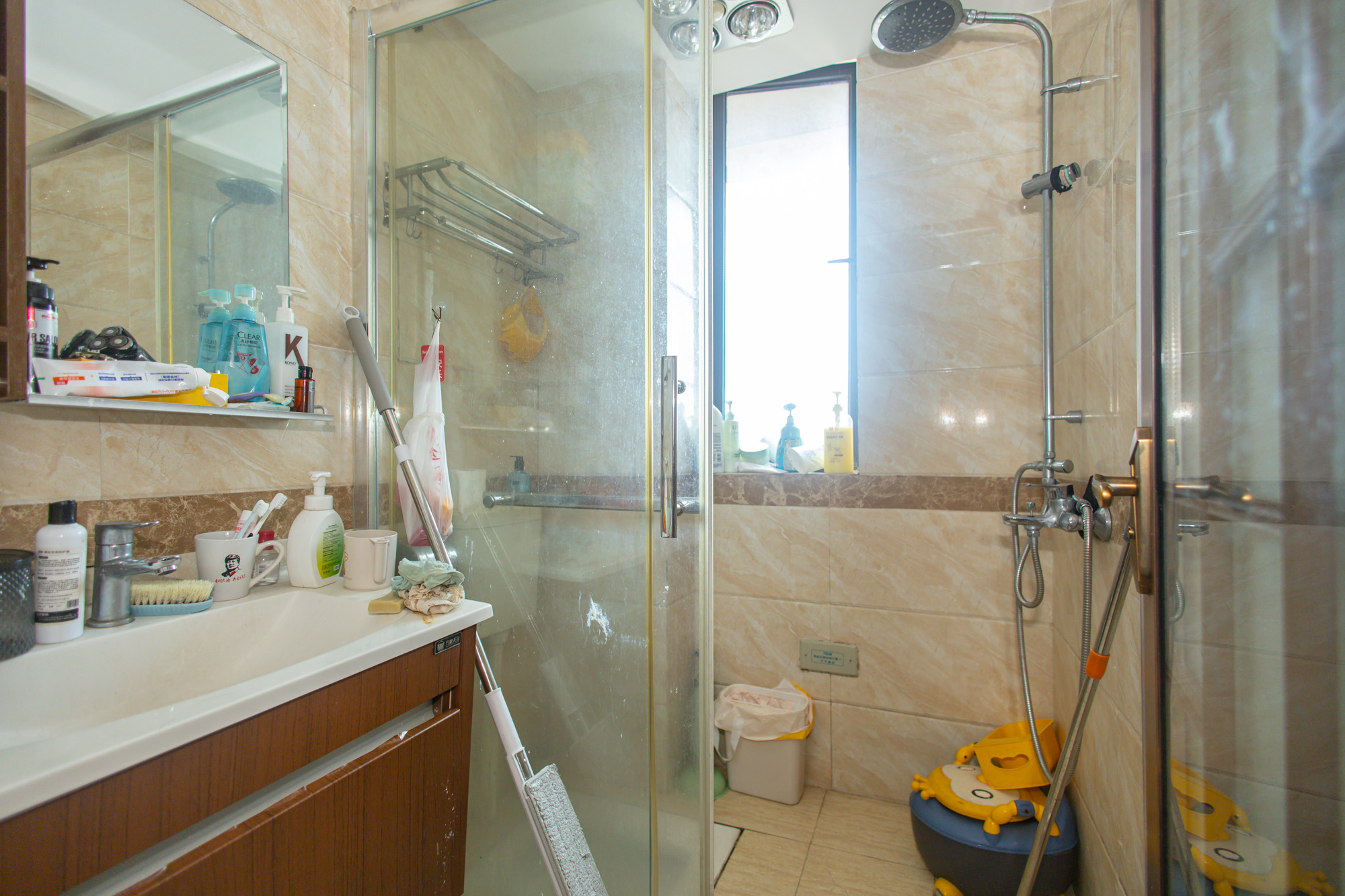 旺德府恺悦国际 3室2厅1卫 71.0万 旺德府恺悦国际 3室2厅1卫 71.0万卫生间