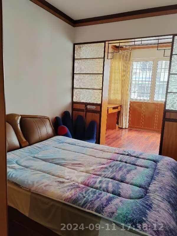 滨江一村  3室2厅2卫   1500.00元/月室内图