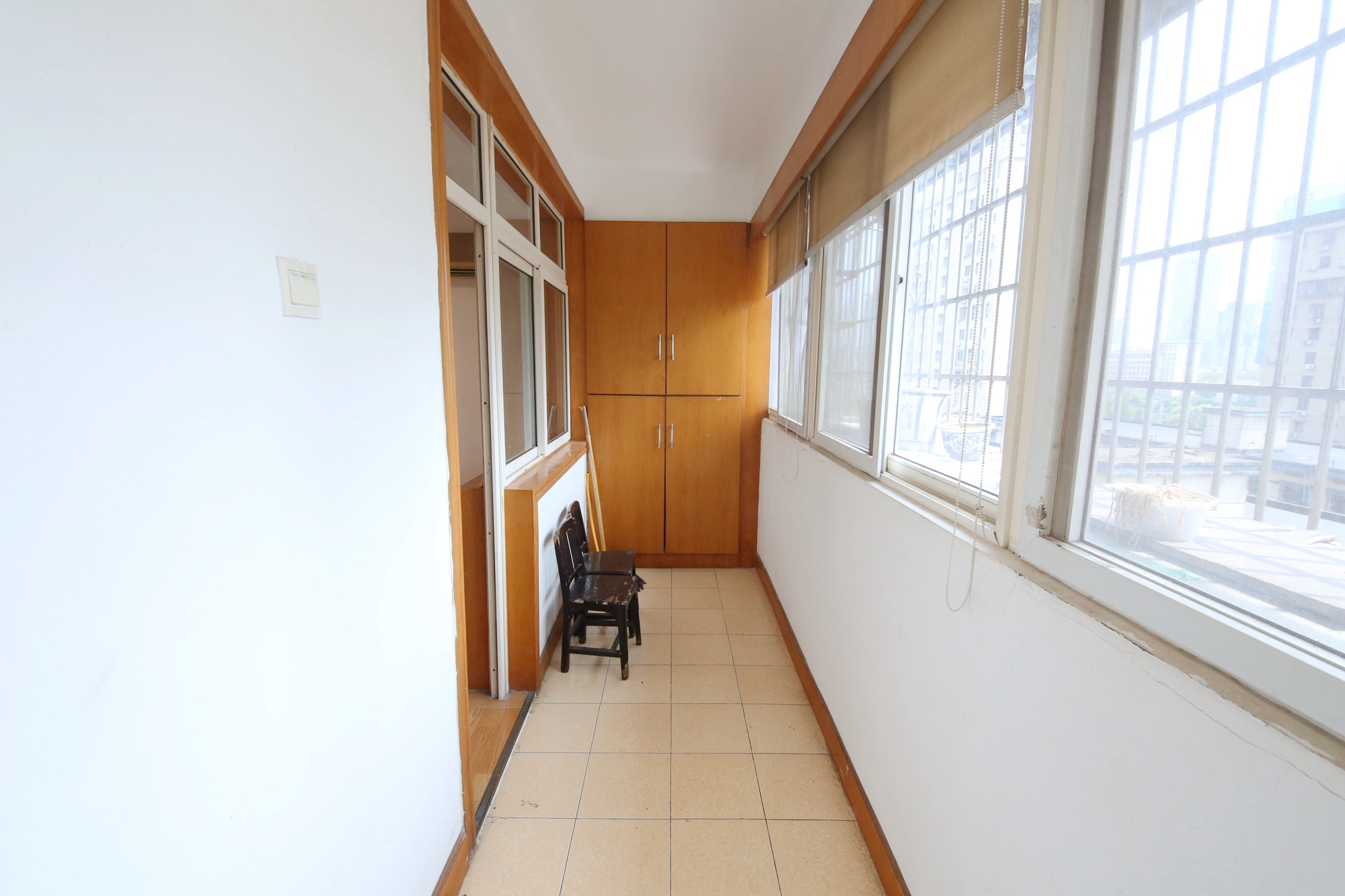 韭菜园商住楼  2室2厅1卫   80.00万阳台