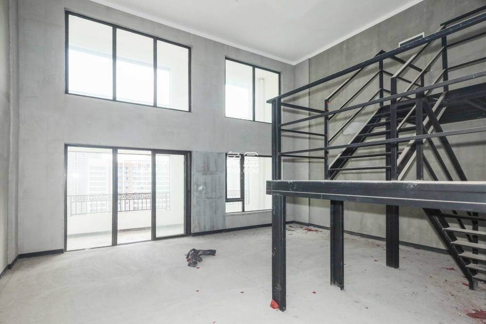 建发央著  4室2厅2卫   245.00万