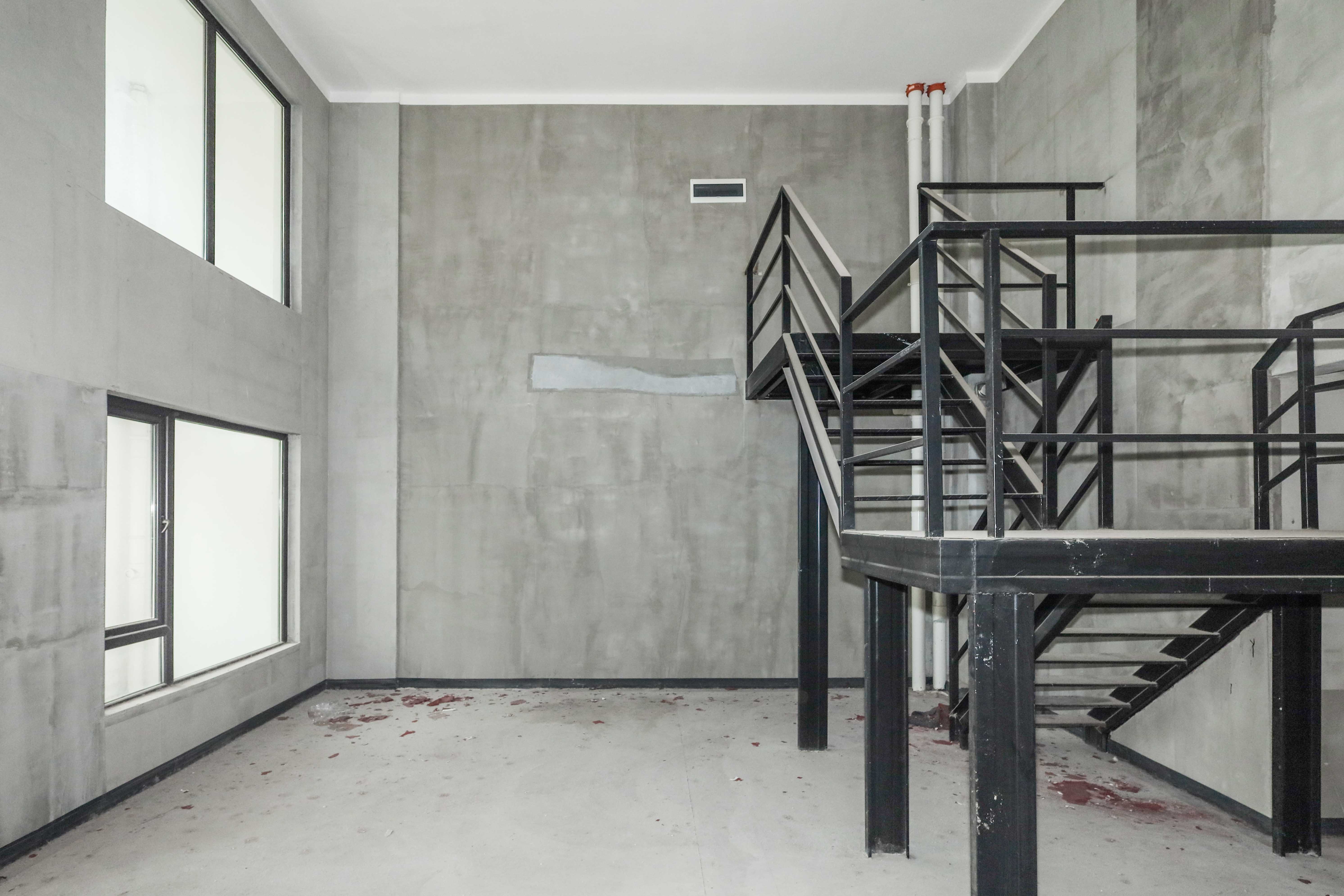 建发央著  4室2厅2卫   245.00万客厅