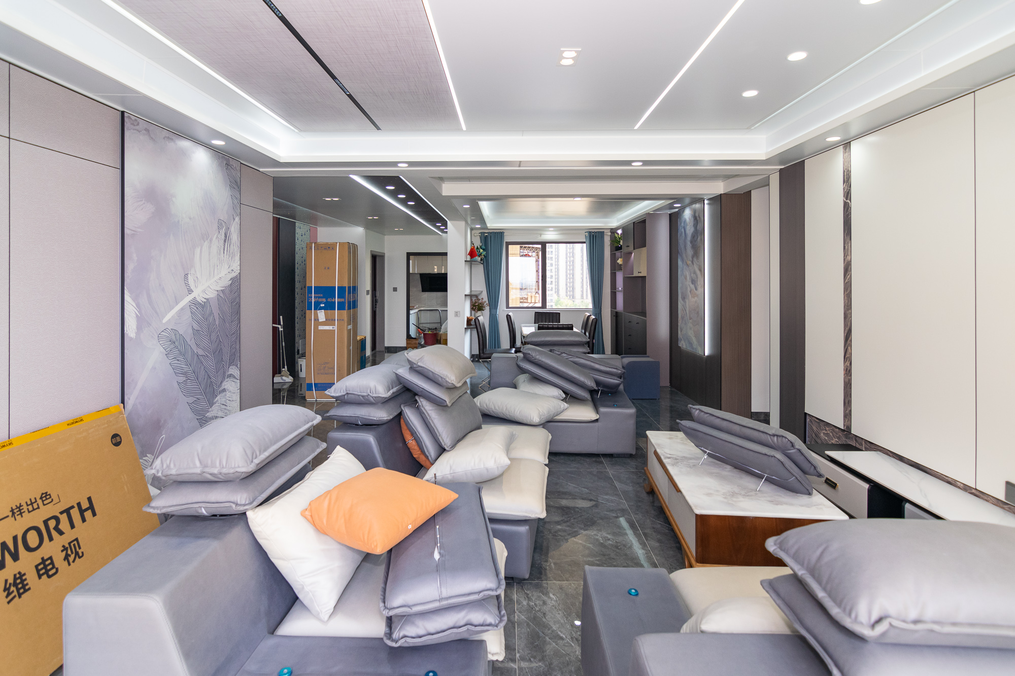 长郡旁牛津街(瑞凯滨江雅苑) 3室2厅2卫 108.8万 长郡旁牛津街(瑞凯滨江雅苑) 3室2厅2卫 108.8万客厅