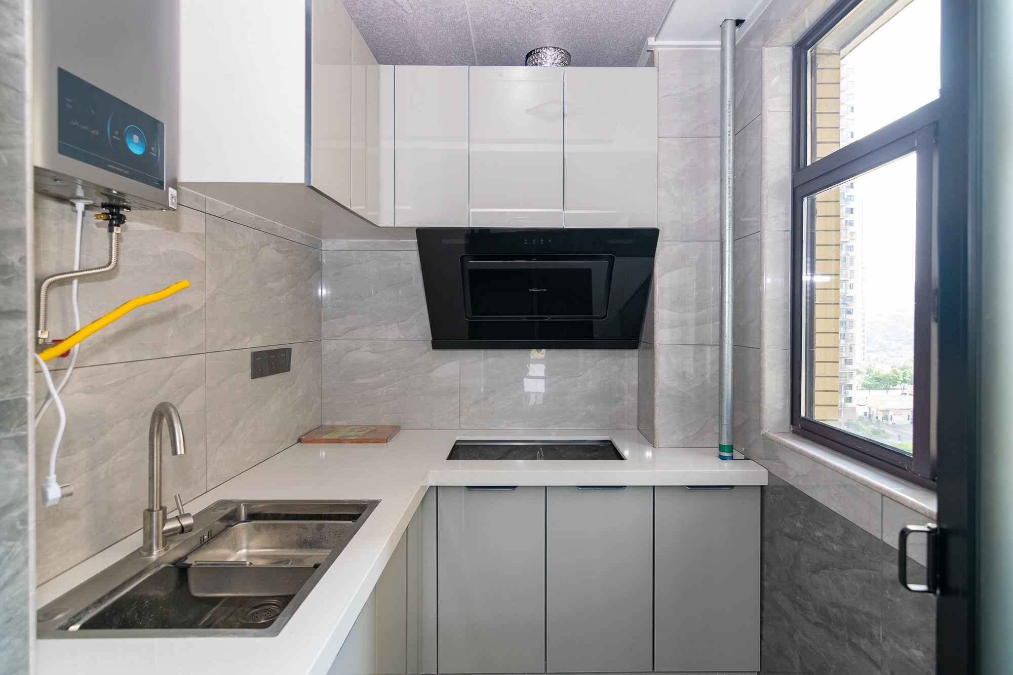 长郡旁牛津街(瑞凯滨江雅苑) 3室2厅2卫 108.8万 长郡旁牛津街(瑞凯滨江雅苑) 3室2厅2卫 108.8万厨房