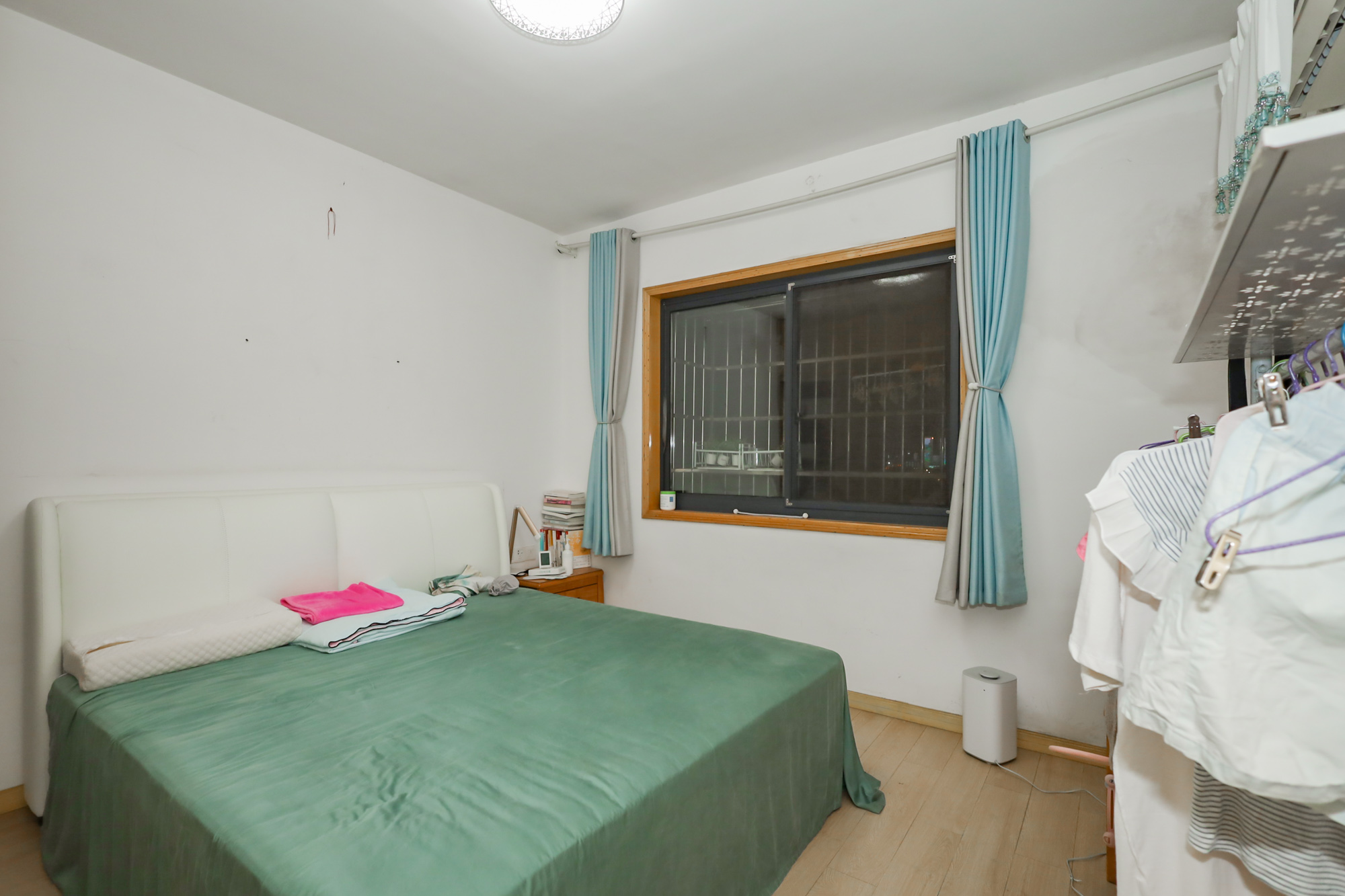 景秀江山  3室2厅1卫    105.0万 景秀江山  3室2厅1卫    105.0万卧室