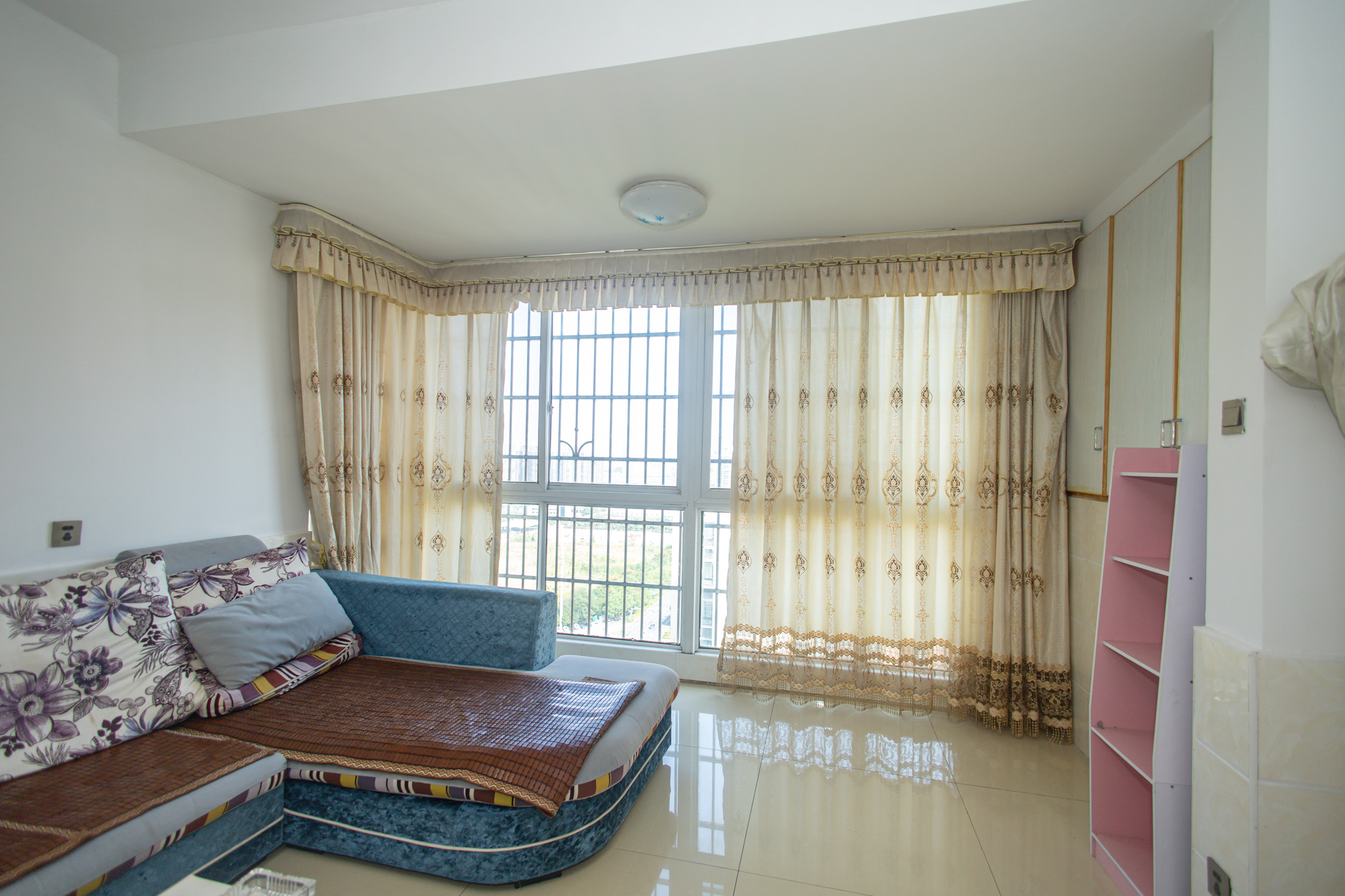 楚天世纪城东苑 4室2厅2卫 78.0万 楚天世纪城东苑 4室2厅2卫 78.0万阳台