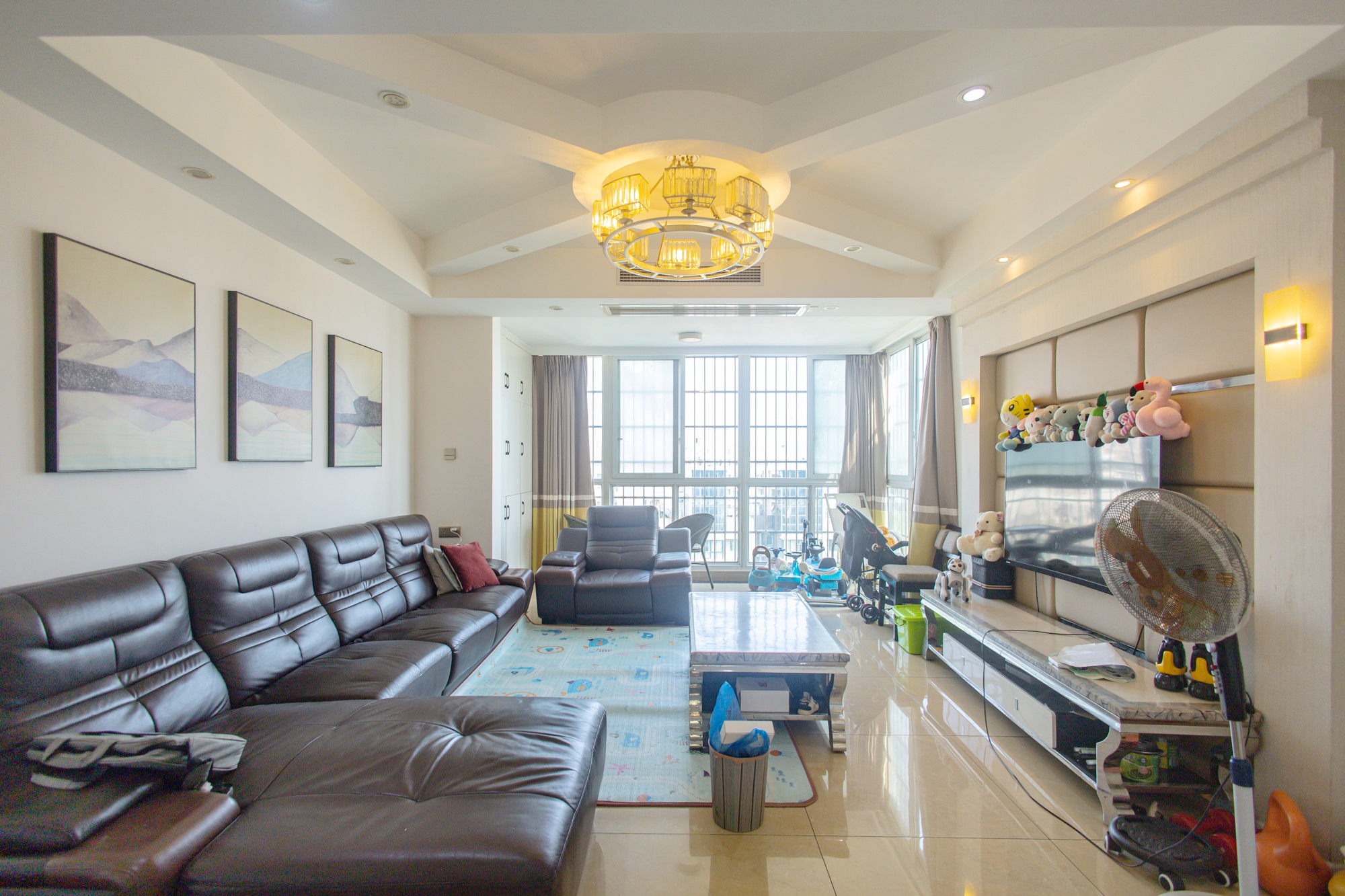 楚天世纪城东苑 3室2厅2卫 95.0万 楚天世纪城东苑 3室2厅2卫 95.0万客厅