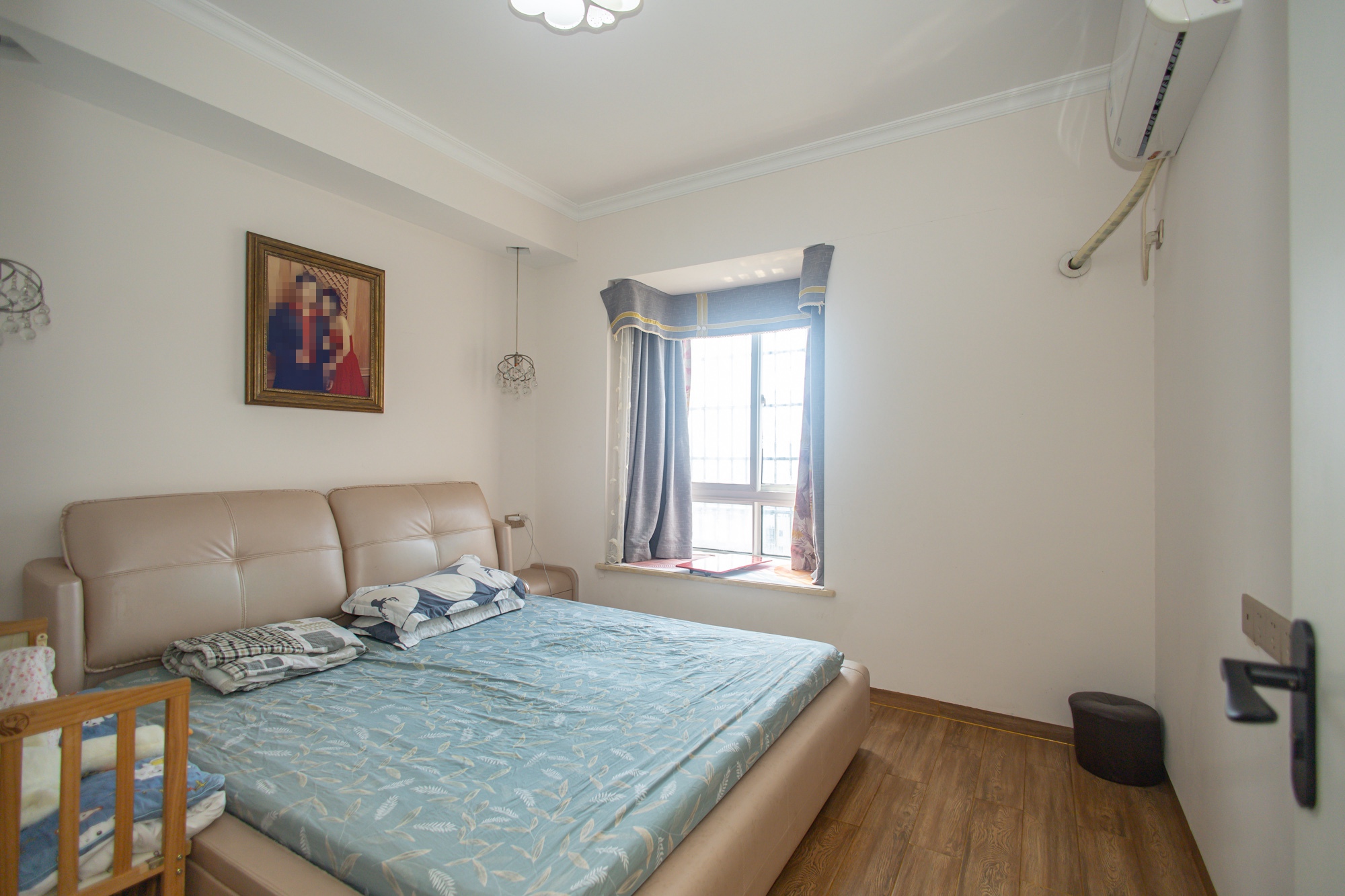 楚天世纪城东苑  3室2厅2卫    95.0万卧室