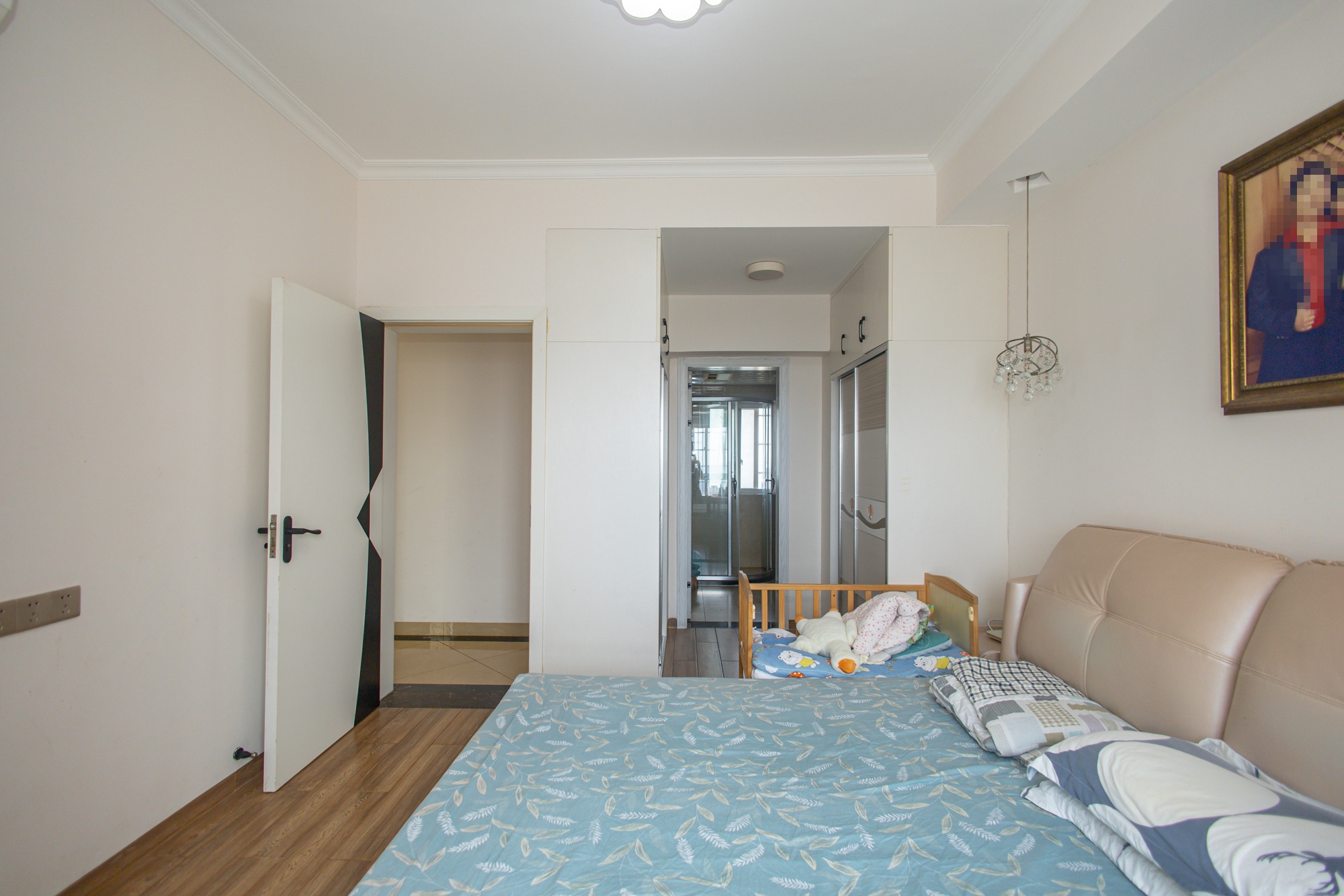 楚天世纪城东苑  3室2厅2卫    95.0万卧室