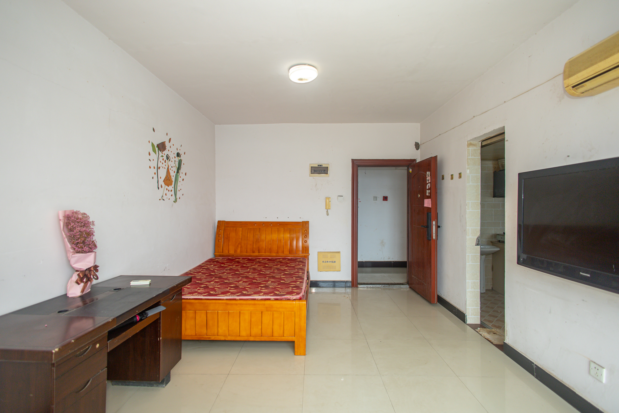 星沙派  1室1厅1卫    16.0万 星沙派  1室1厅1卫    16.0万客厅