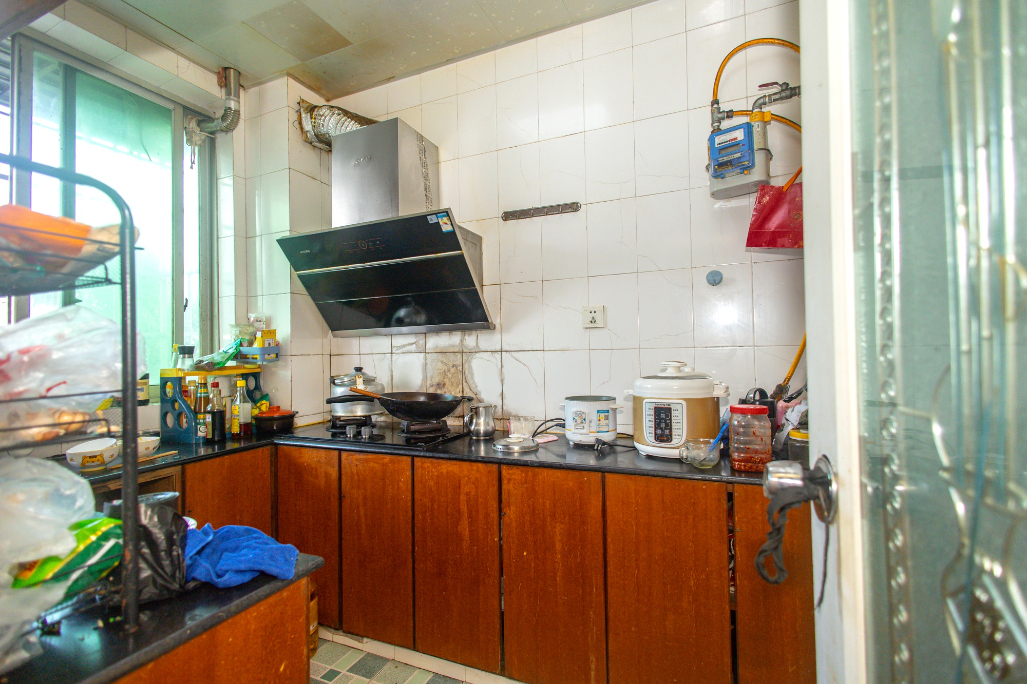 中南汽车世界  2室2厅1卫    38.0万 中南汽车世界  2室2厅1卫    38.0万厨房