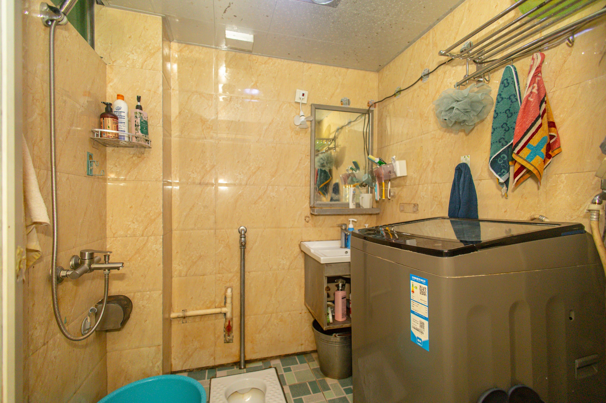 中南汽车世界  2室2厅1卫    38.0万 中南汽车世界  2室2厅1卫    38.0万卫生间