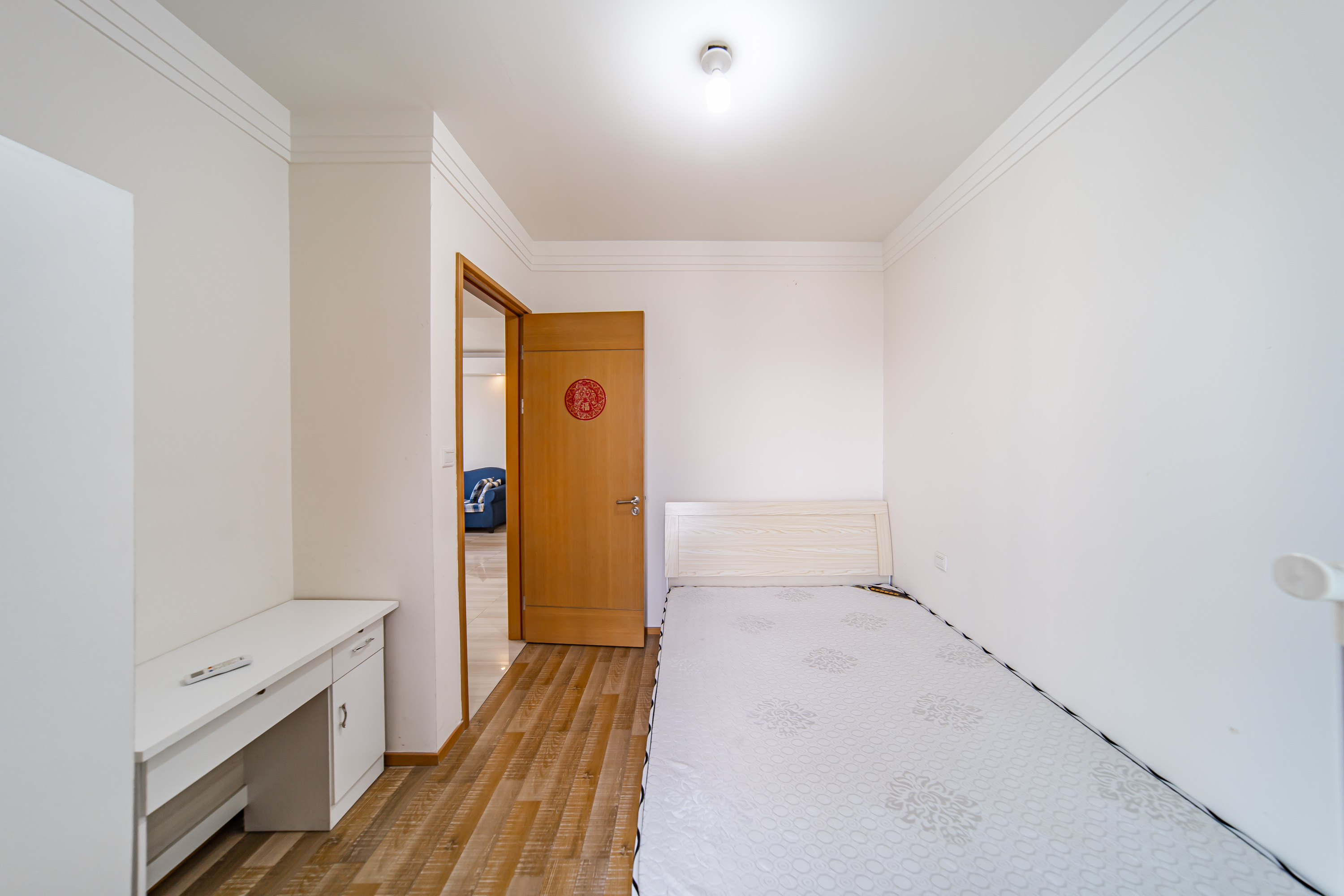 阳光100一期、四五期 2室2厅1卫 76.0万 阳光100一期、四五期 2室2厅1卫 76.0万卧室