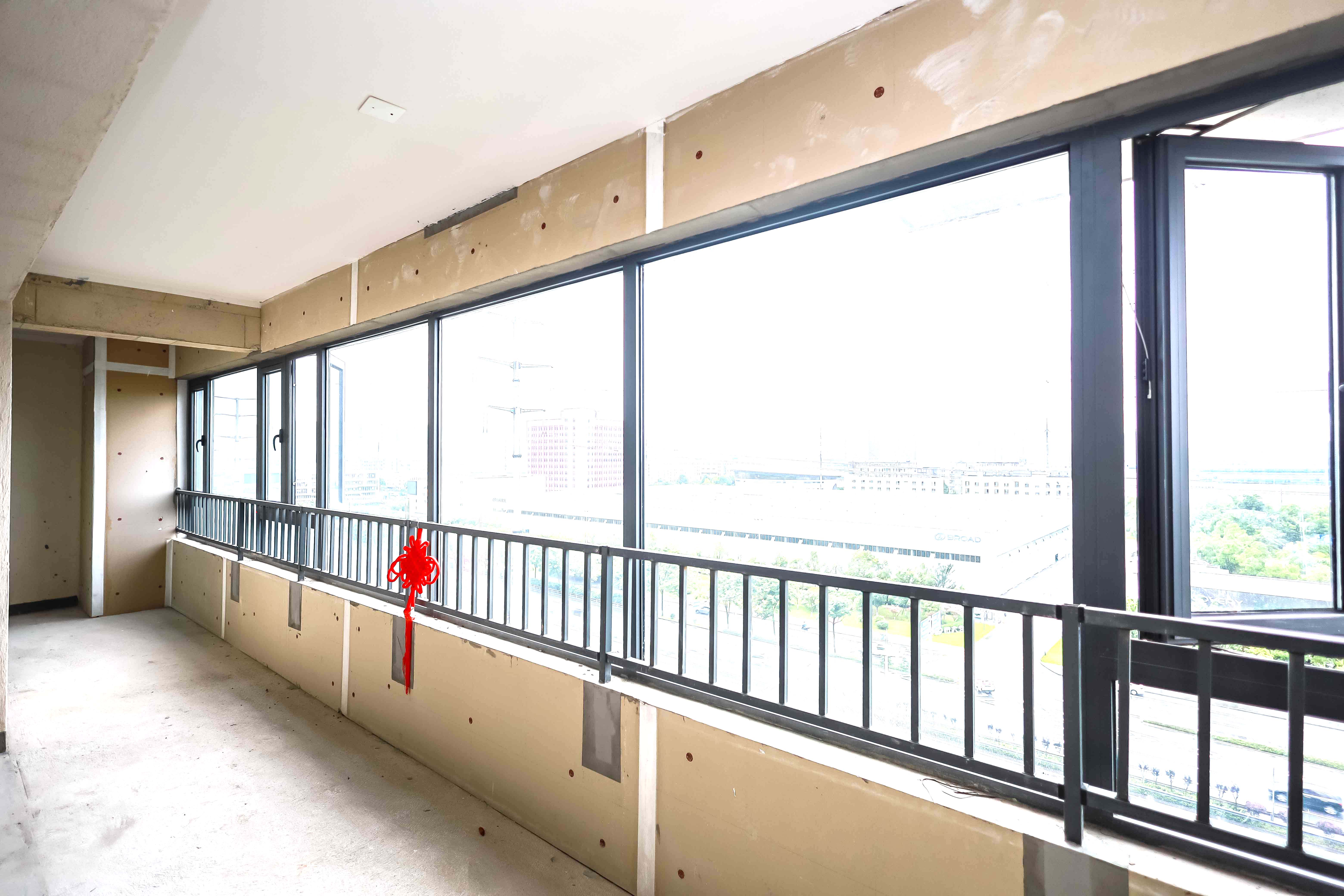 保利恒伟时光印象  3室2厅2卫   116.00万阳台