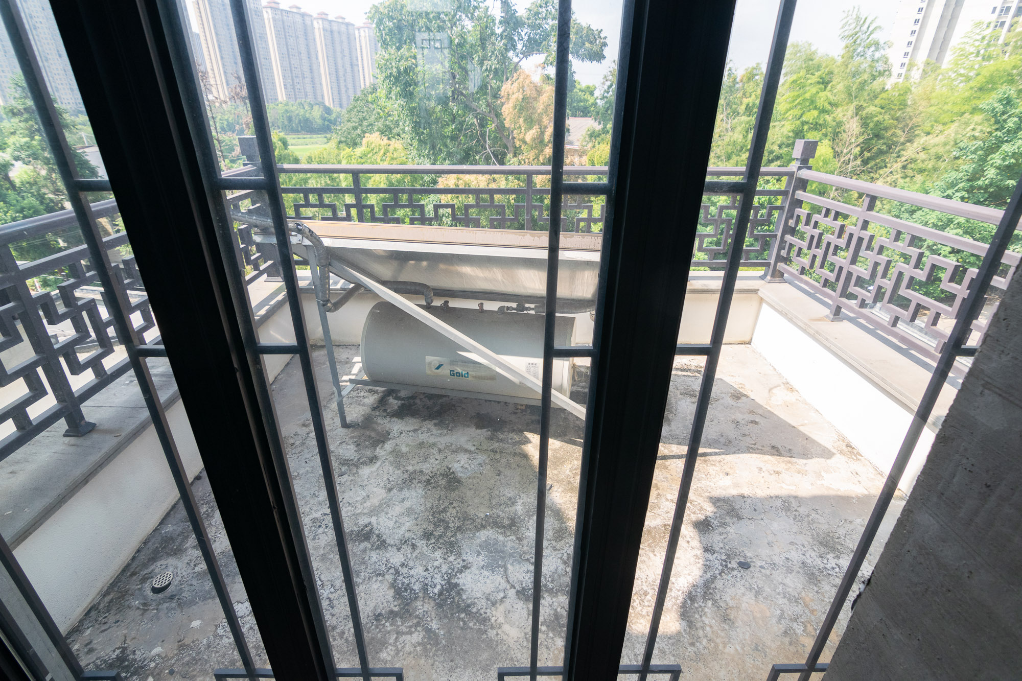 绿城高尔夫小镇  6室2厅4卫    800.0万阳台