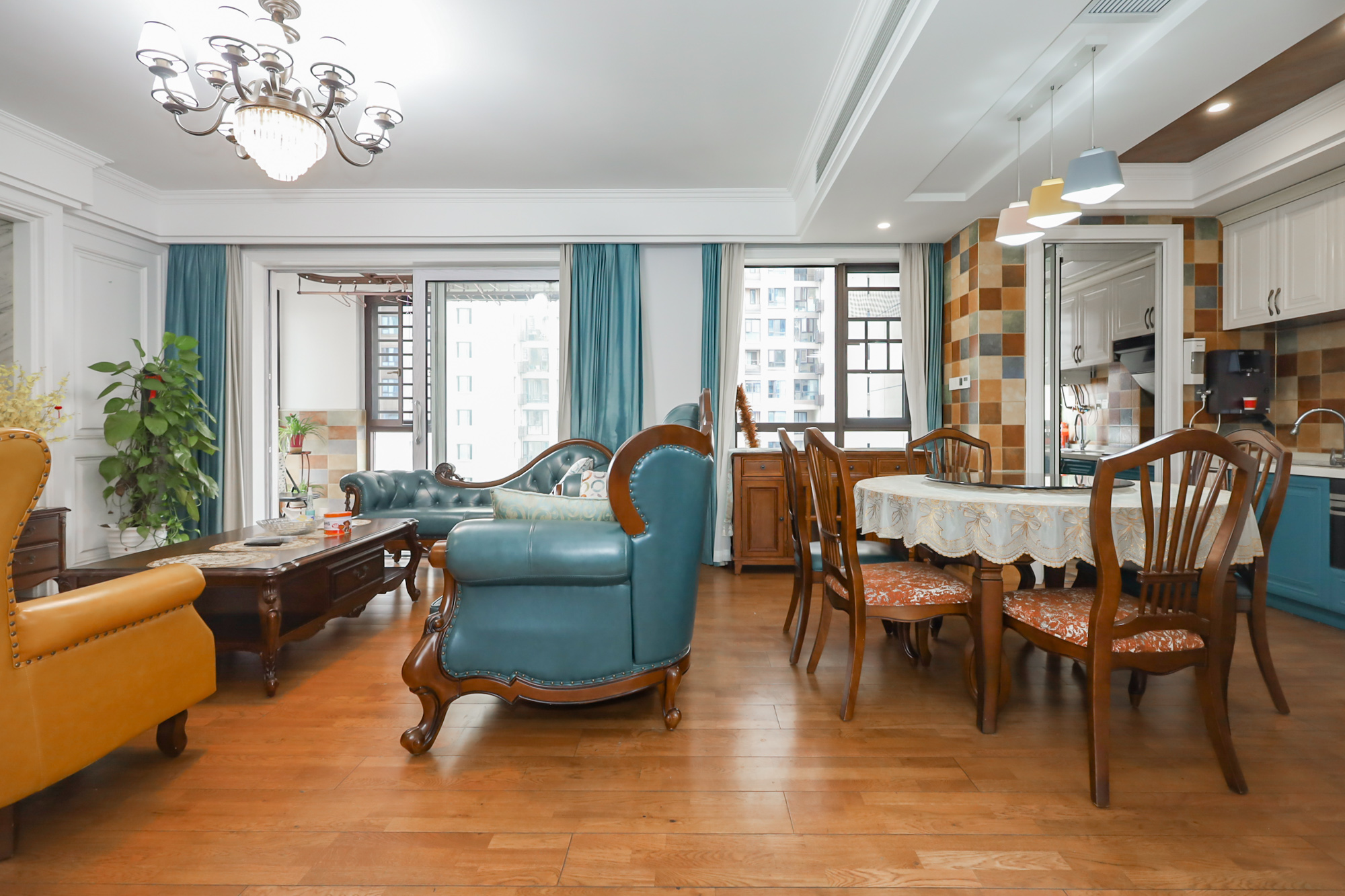 世茂外滩里(世茂铂翠湾三期) 4室2厅2卫 280.0万 世茂外滩里(世茂铂翠湾三期) 4室2厅2卫 280.0万其他