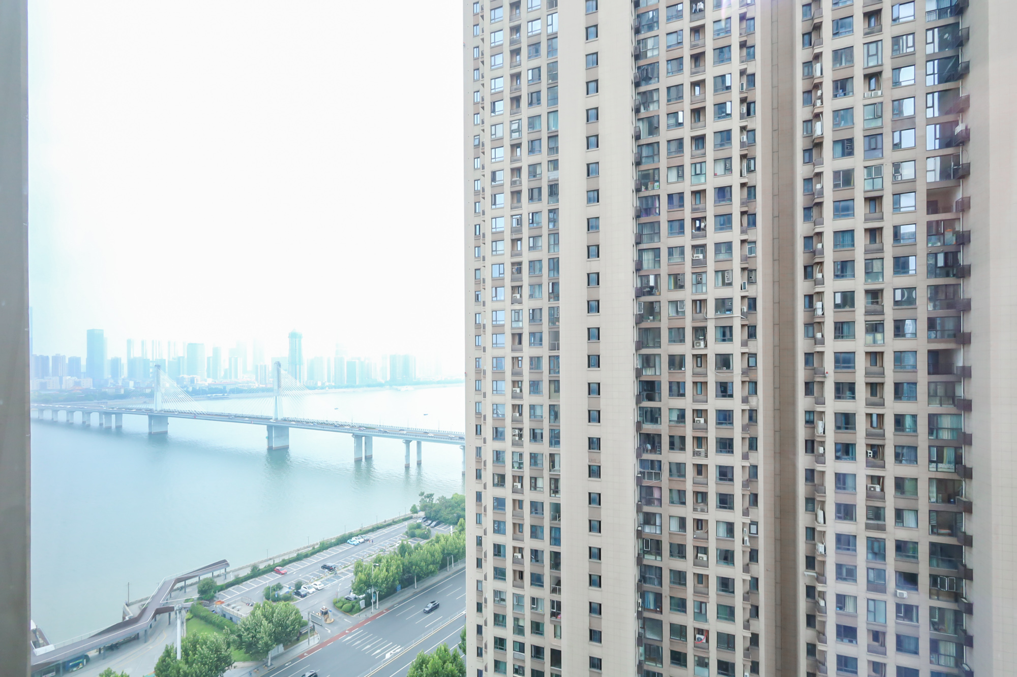 世茂外滩里（世茂铂翠湾三期）  4室2厅2卫   290.00万其他