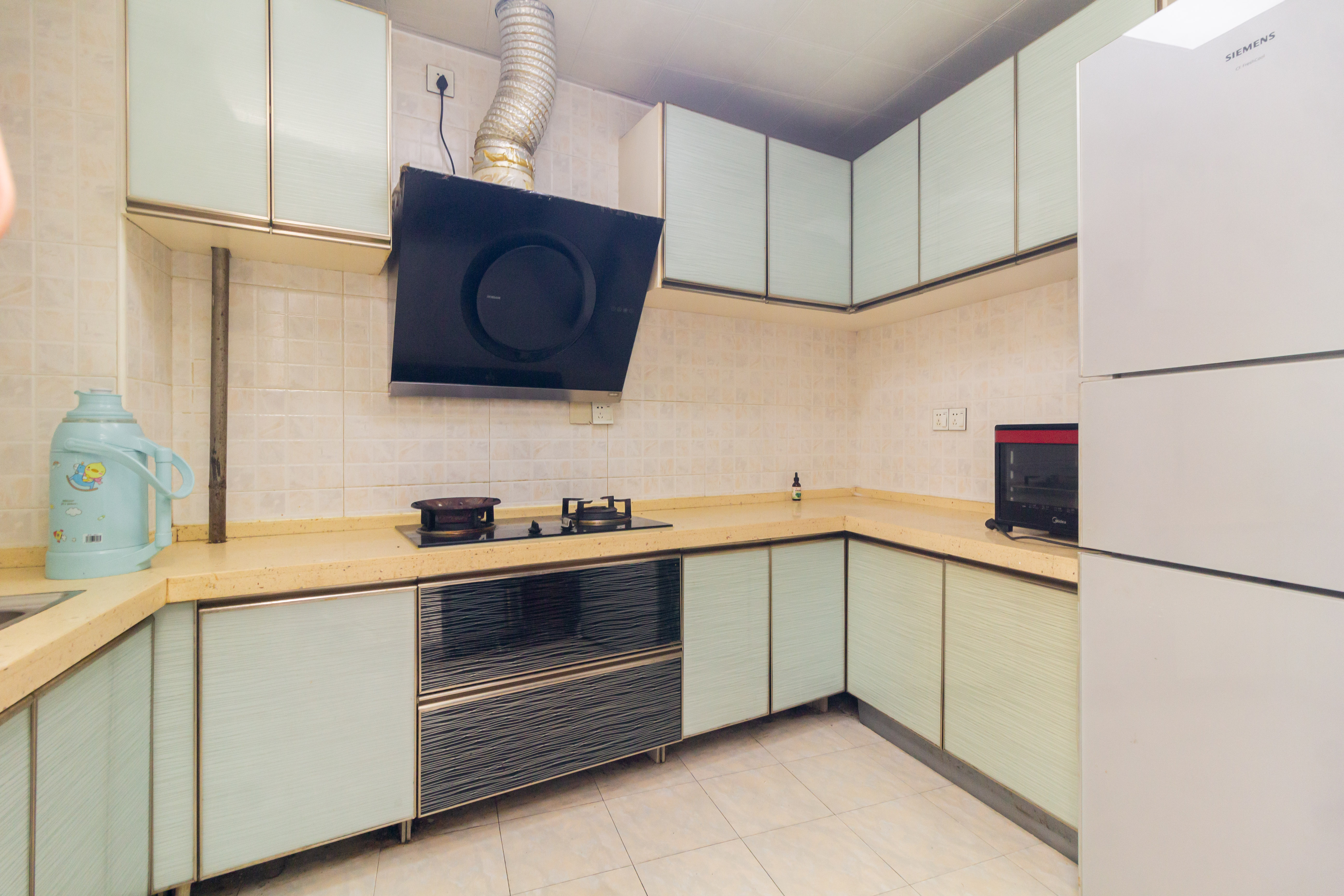 爵士湘 3室1厅1卫 79.8万 爵士湘 3室1厅1卫 79.8万厨房