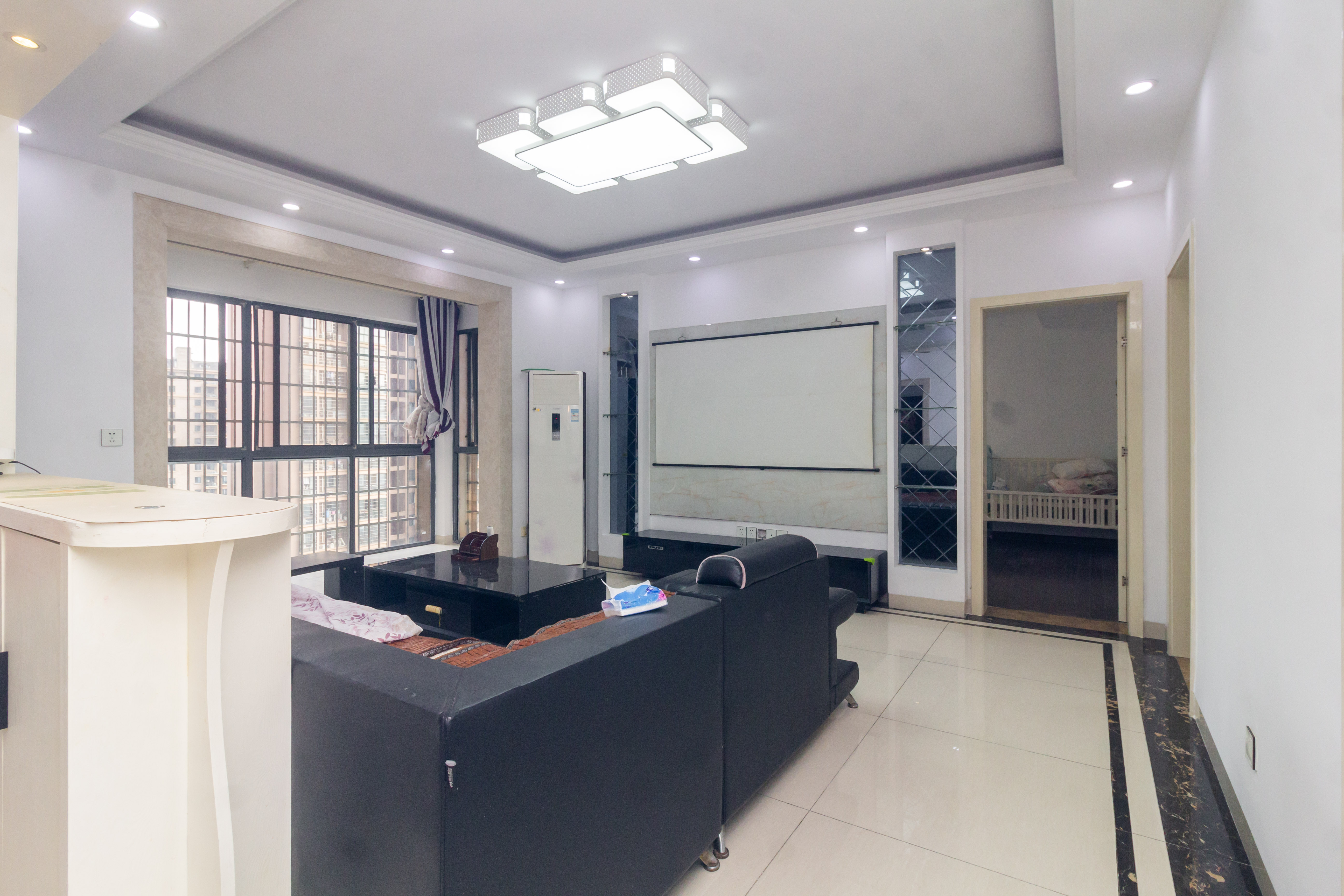 爵士湘 3室1厅1卫 79.8万 爵士湘 3室1厅1卫 79.8万客厅