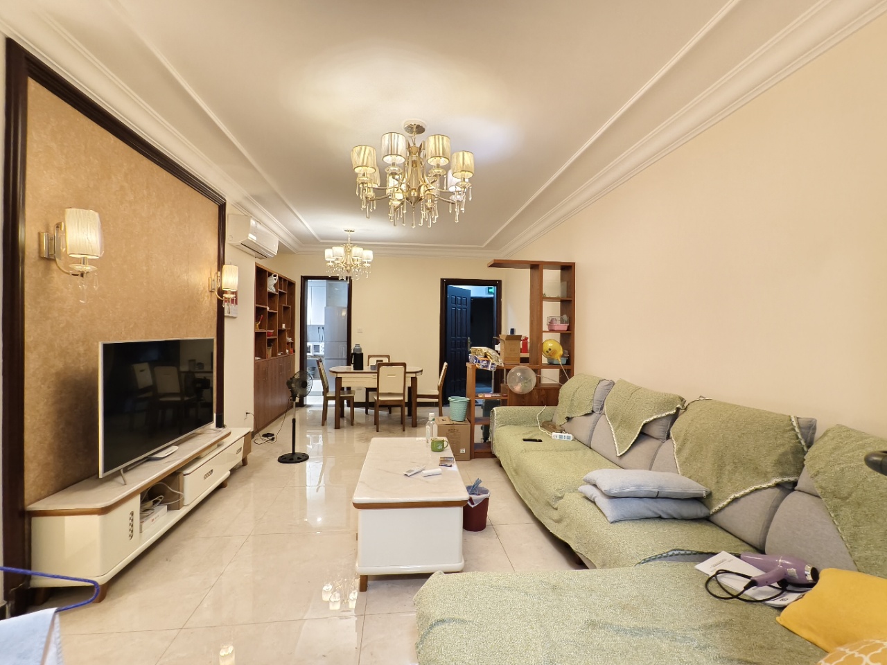 恒大华府 3室2厅1卫 69.8万 恒大华府 3室2厅1卫 69.8万室内图