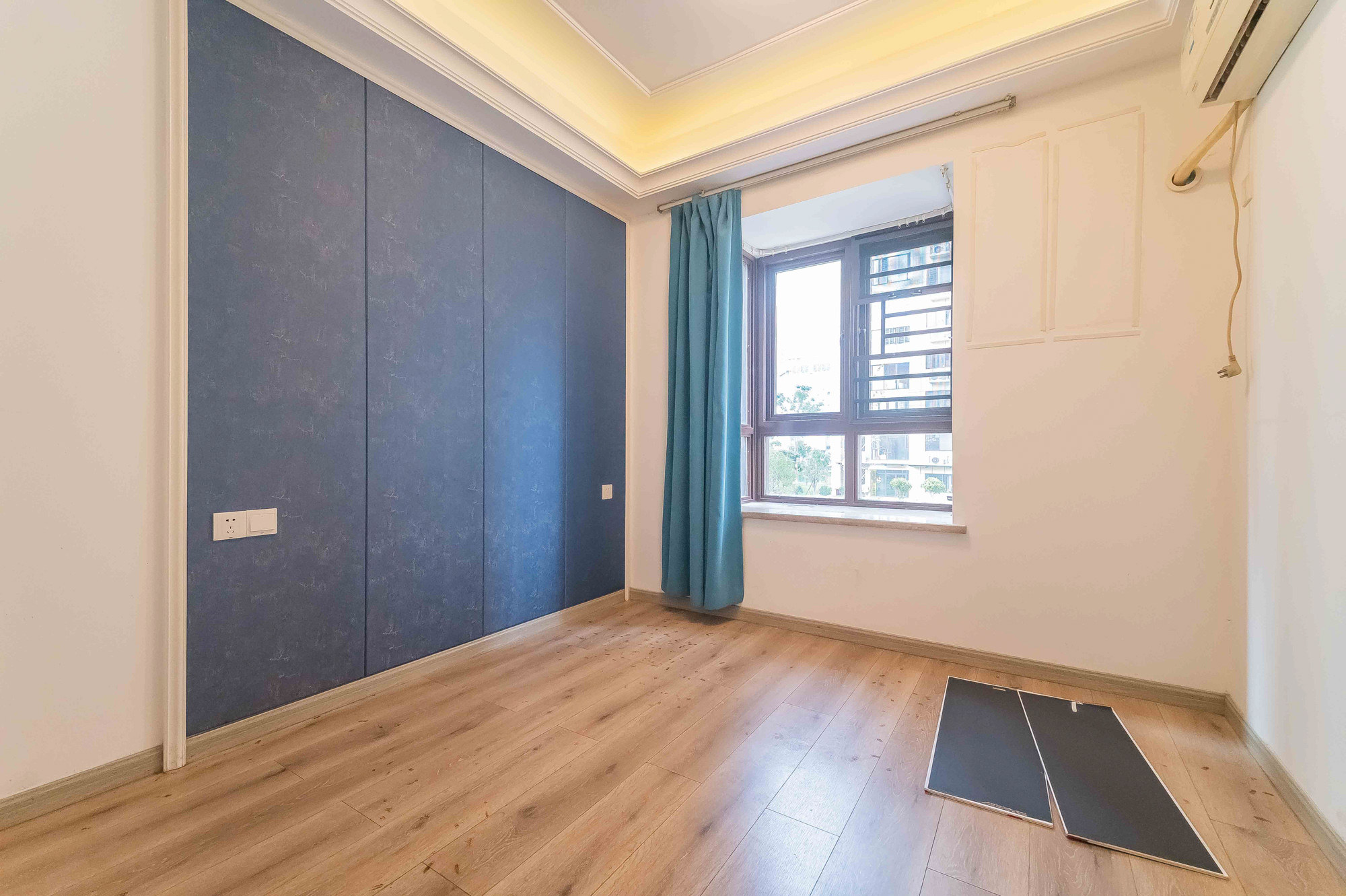 尚鑫海悦(新长海尚海城)  4室2厅2卫    99.8万 尚鑫海悦(新长海尚海城)  4室2厅2卫    99.8万卧室