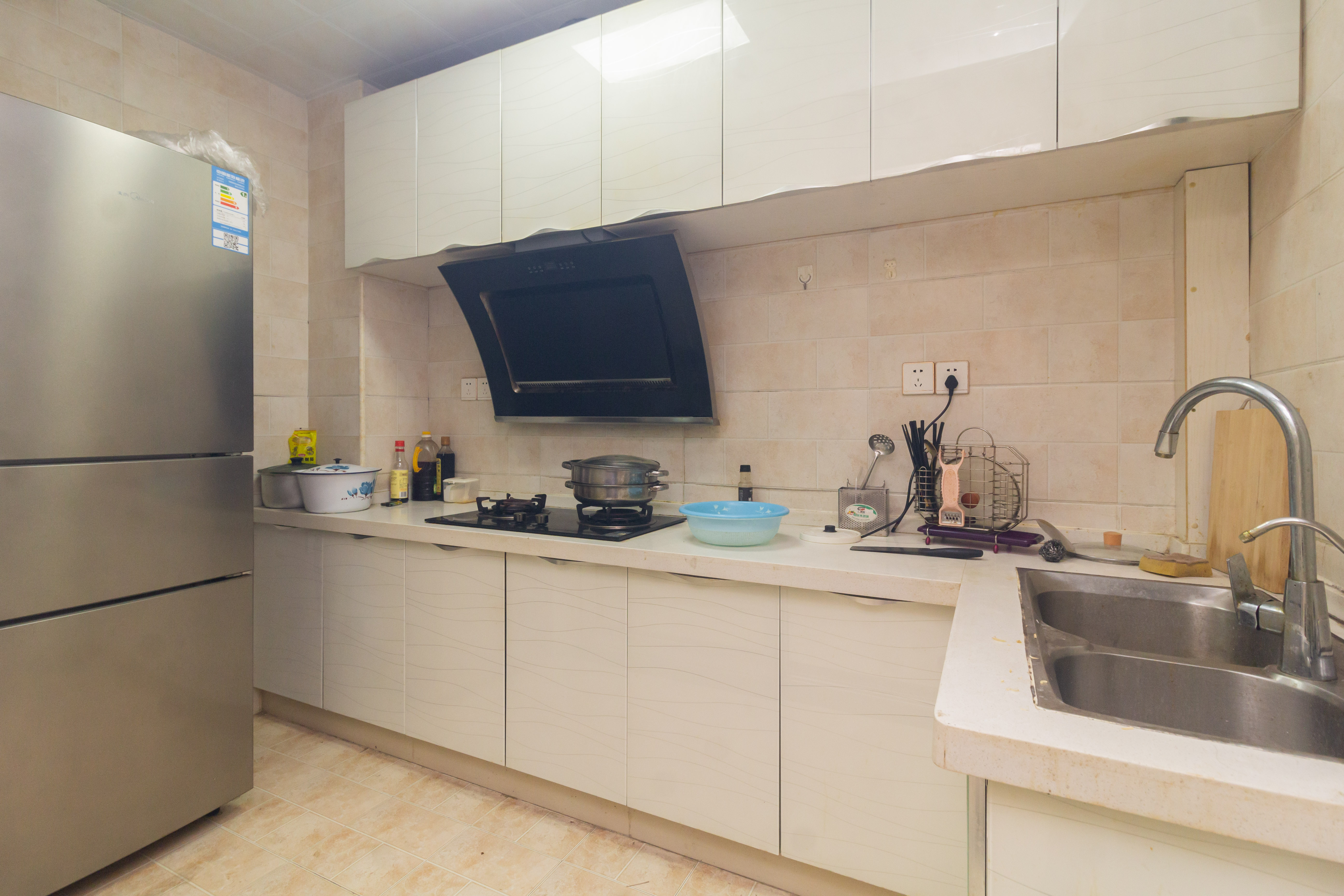 高林仕家 3室2厅1卫 63.8万 高林仕家 3室2厅1卫 63.8万厨房