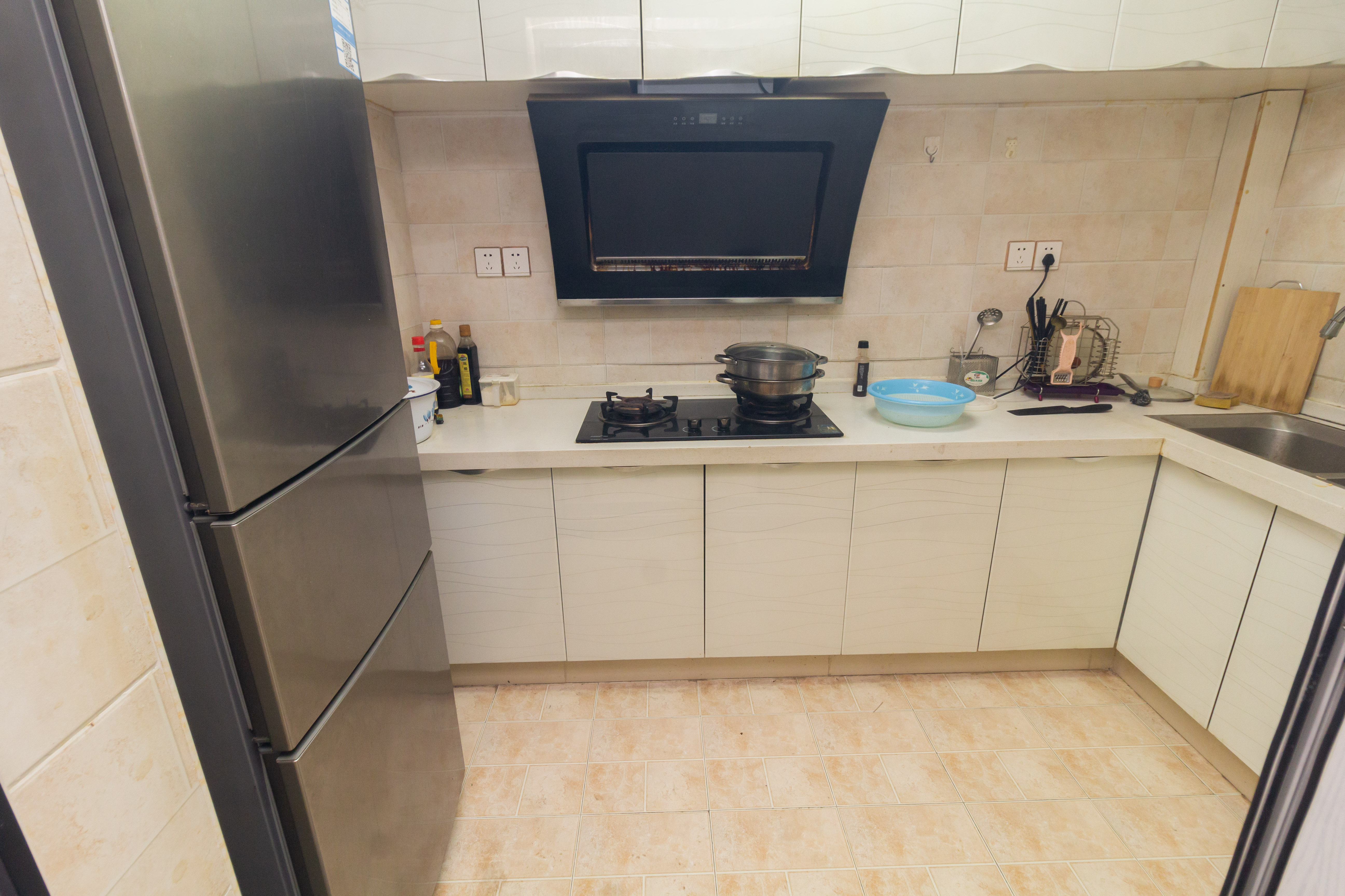 高林仕家 3室2厅1卫 63.8万 高林仕家 3室2厅1卫 63.8万厨房