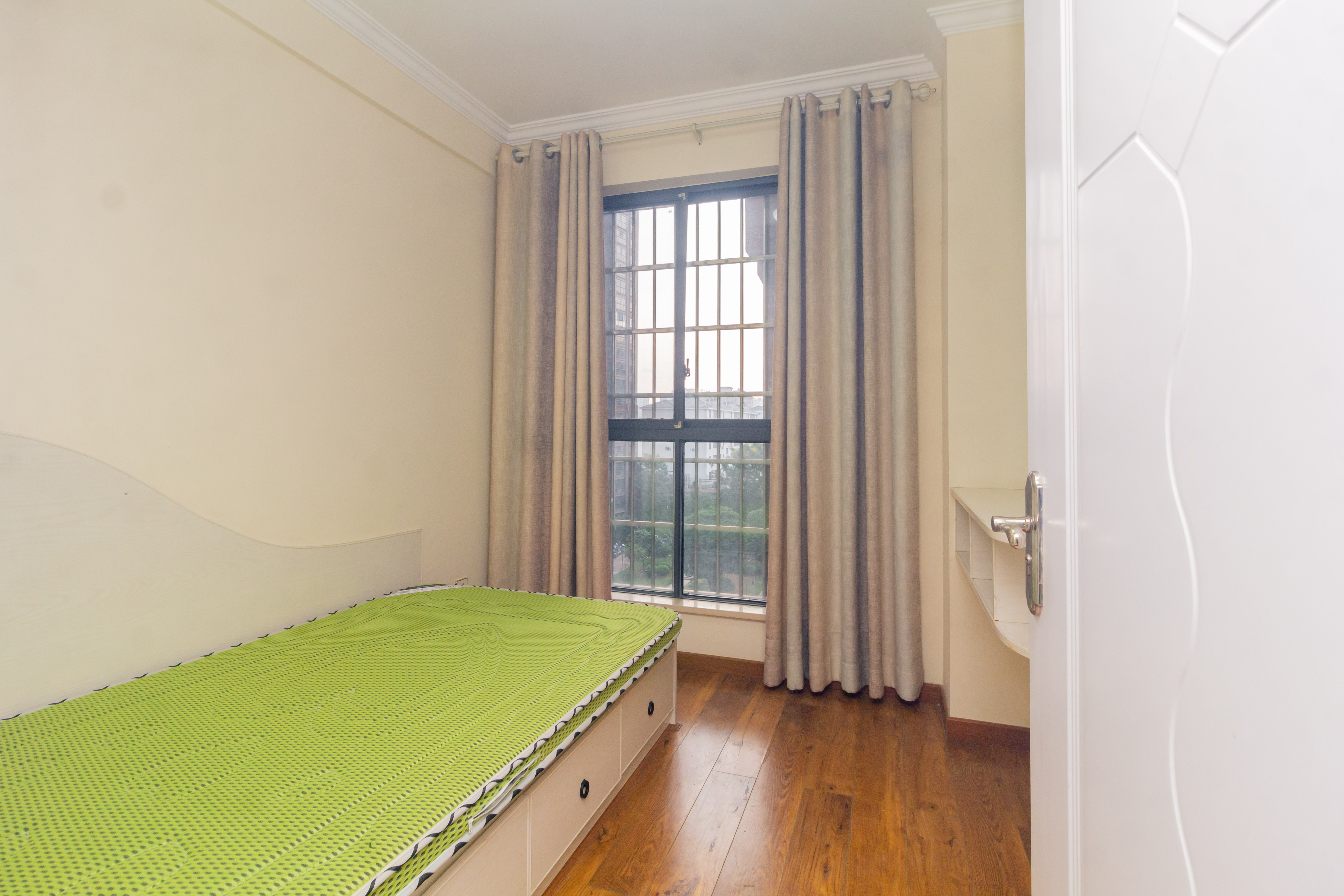 高林仕家 3室2厅1卫 63.8万 高林仕家 3室2厅1卫 63.8万卧室