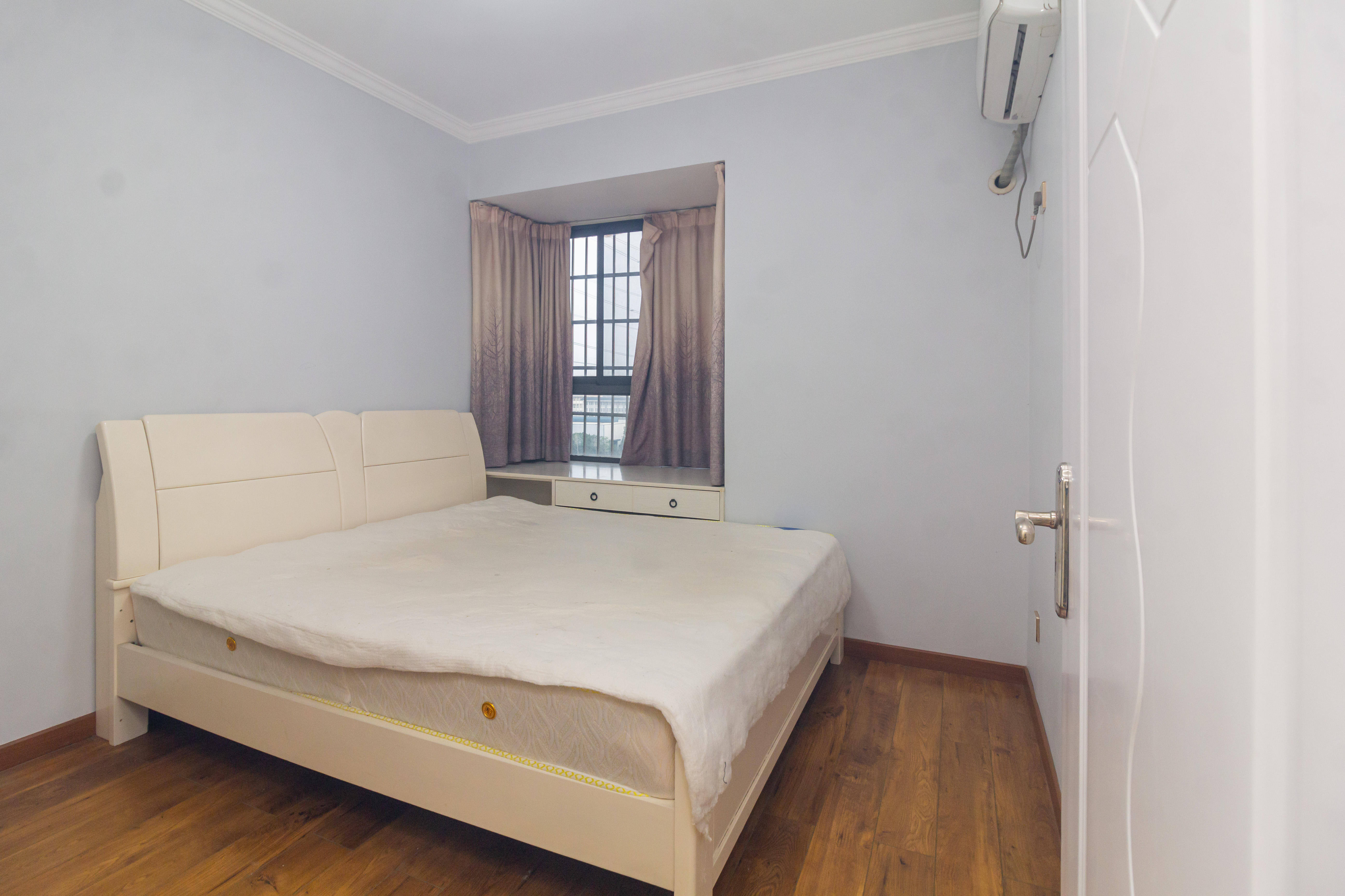 高林仕家 3室2厅1卫 63.8万 高林仕家 3室2厅1卫 63.8万卧室