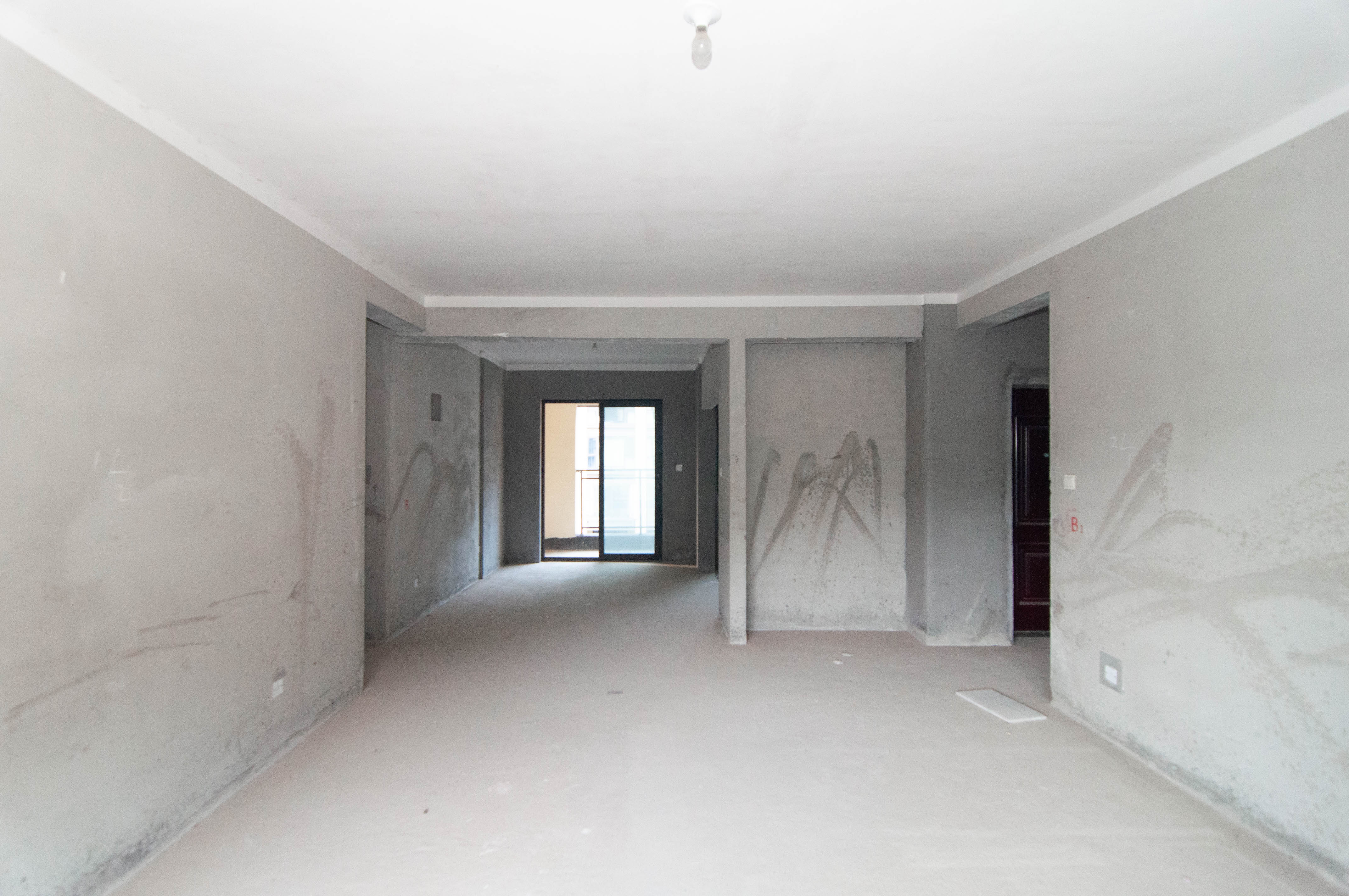 梅溪正荣府  4室2厅2卫    210.0万 梅溪正荣府  4室2厅2卫    210.0万客厅