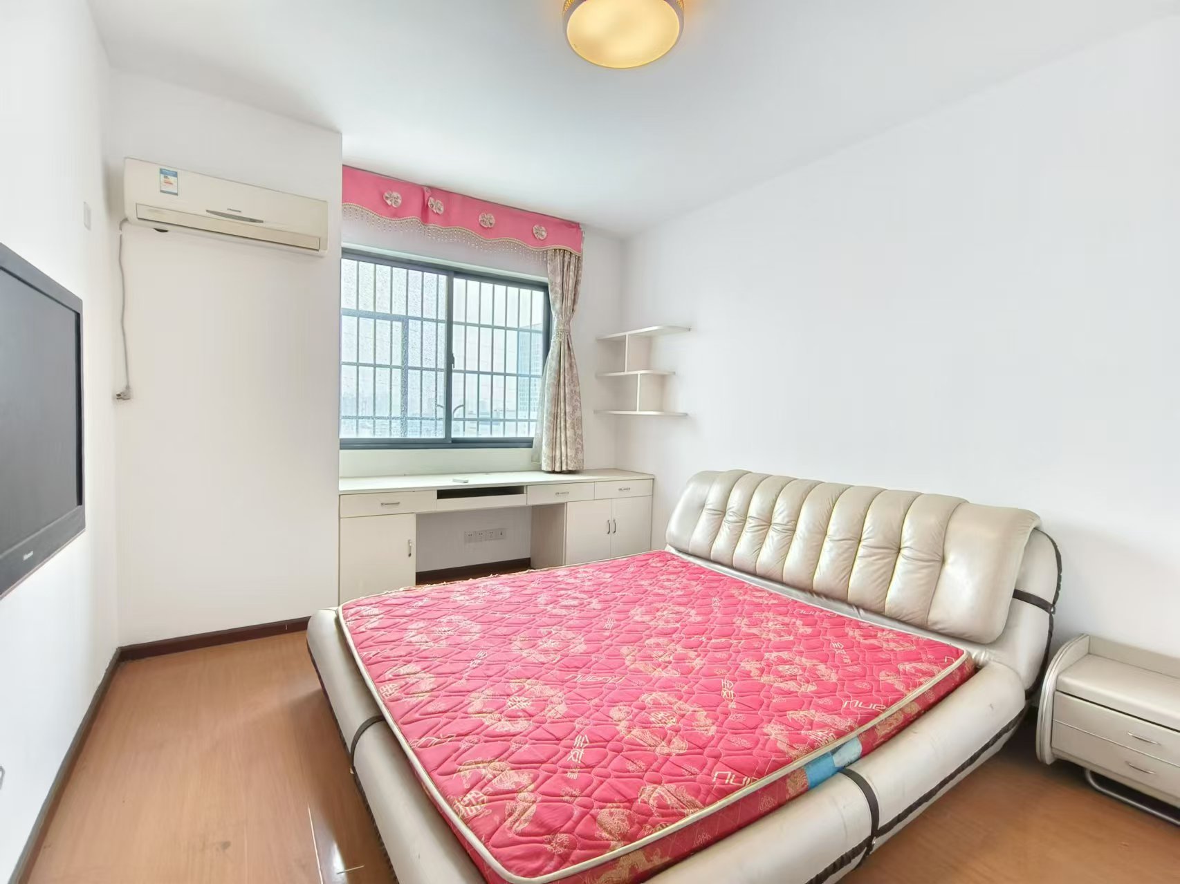 圣华名城建设北路110号 3室2厅2卫 52.00万 圣华名城建设北路110号 3室2厅2卫 52.00万室内图