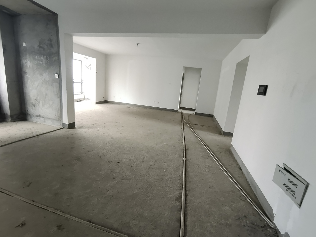 天鹅湖1号 4室2厅2卫 62.0万 天鹅湖1号 4室2厅2卫 62.0万室内图