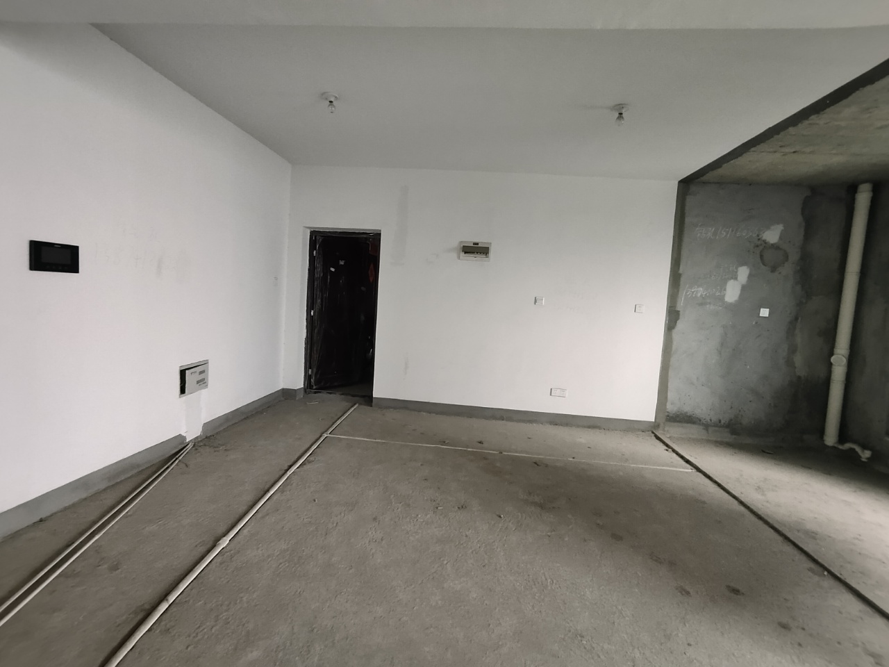 天鹅湖1号 4室2厅2卫 62.0万 天鹅湖1号 4室2厅2卫 62.0万室内图