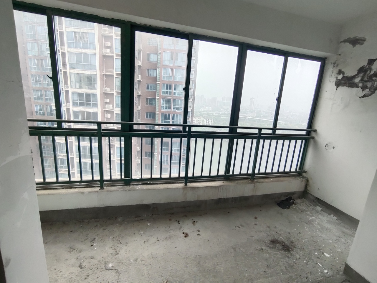 天鹅湖1号 4室2厅2卫 62.0万 天鹅湖1号 4室2厅2卫 62.0万室内图